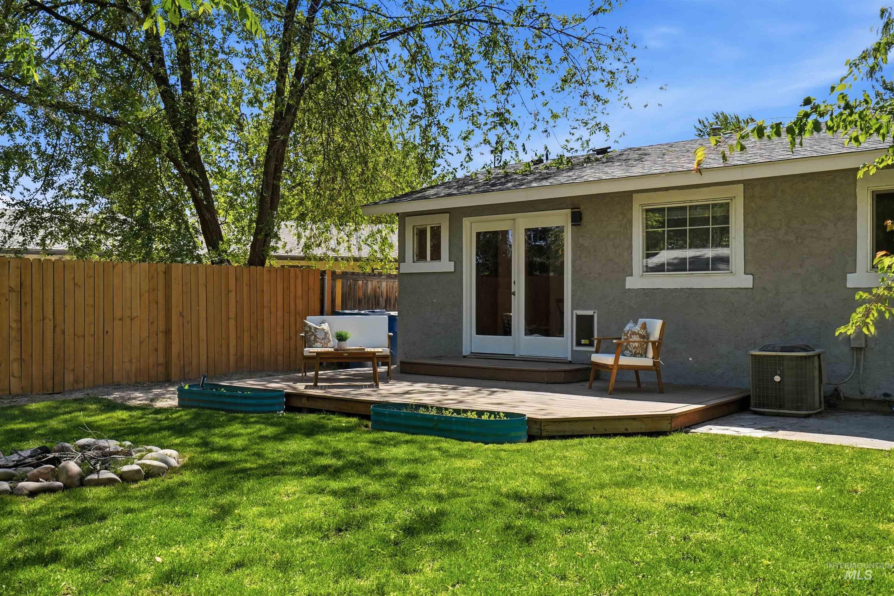 9 S Canyon Dr, Middleton, Idaho 83644, 4 Bedrooms, 2 Bathrooms, Residential For Sale, Price $345,000, 98987041