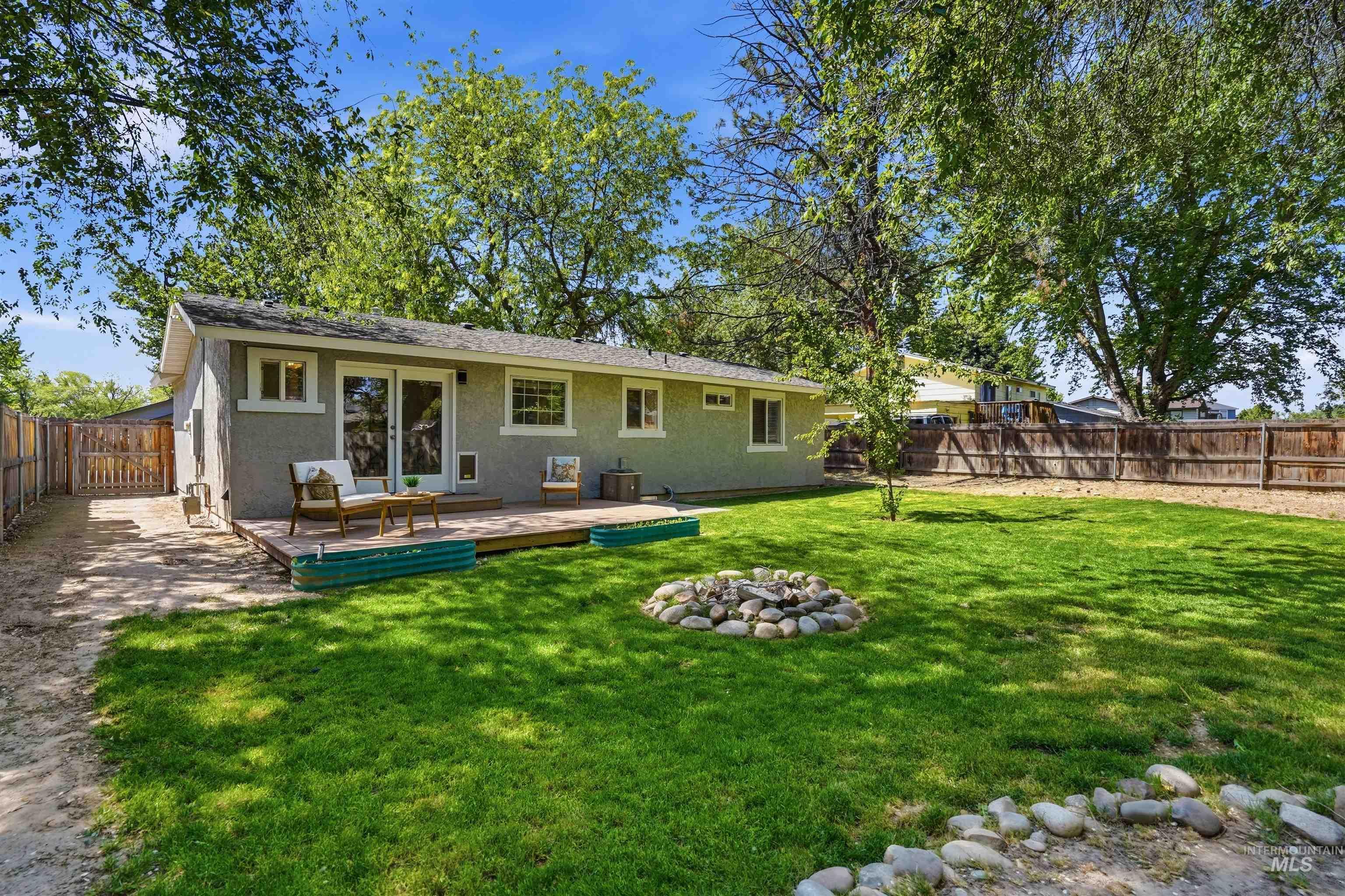 9 S Canyon Dr, Middleton, Idaho 83644, 4 Bedrooms, 2 Bathrooms, Residential For Sale, Price $345,000, 98987041