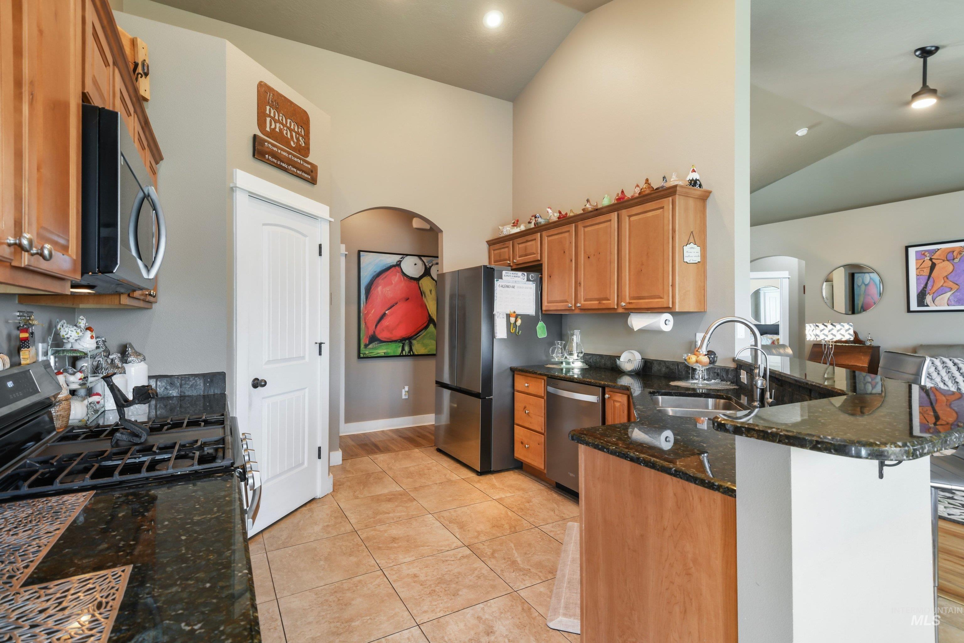 16 N Luke Loop, Nampa, Idaho 83651, 3 Bedrooms, 2 Bathrooms, Residential For Sale, Price $465,000, 98987044