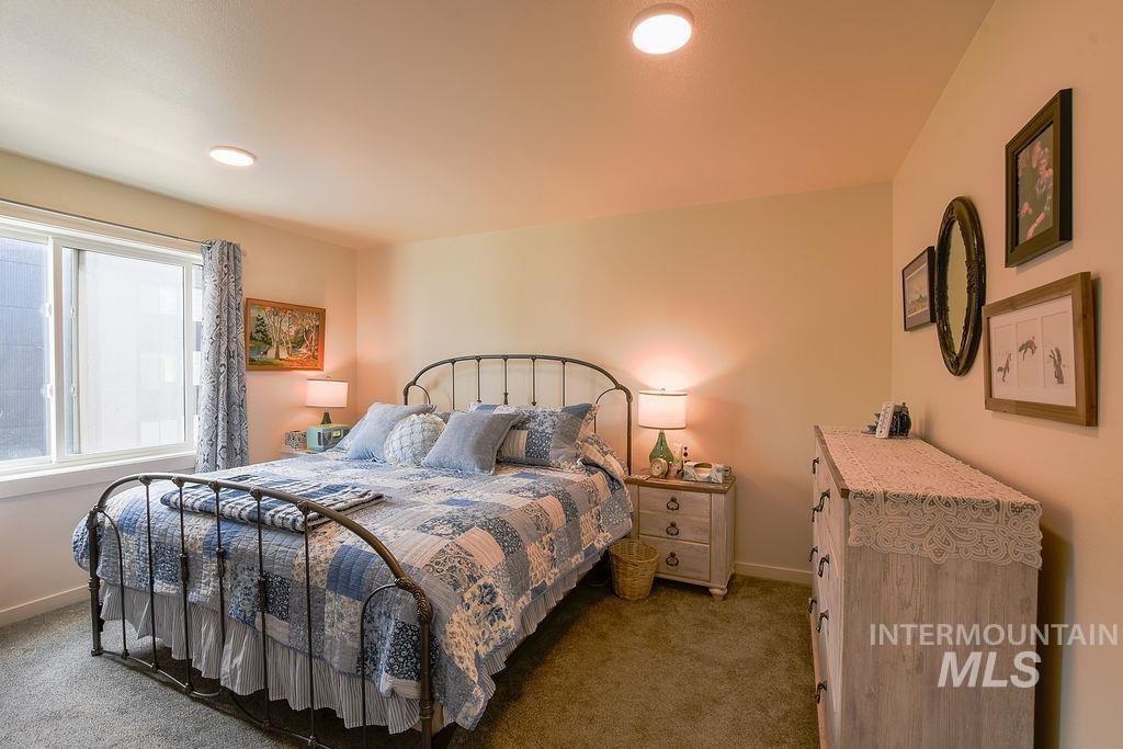 115 N Almon, Moscow, Idaho 83843, 2 Bedrooms, 2 Bathrooms, Residential For Sale, Price $449,500, 98987047