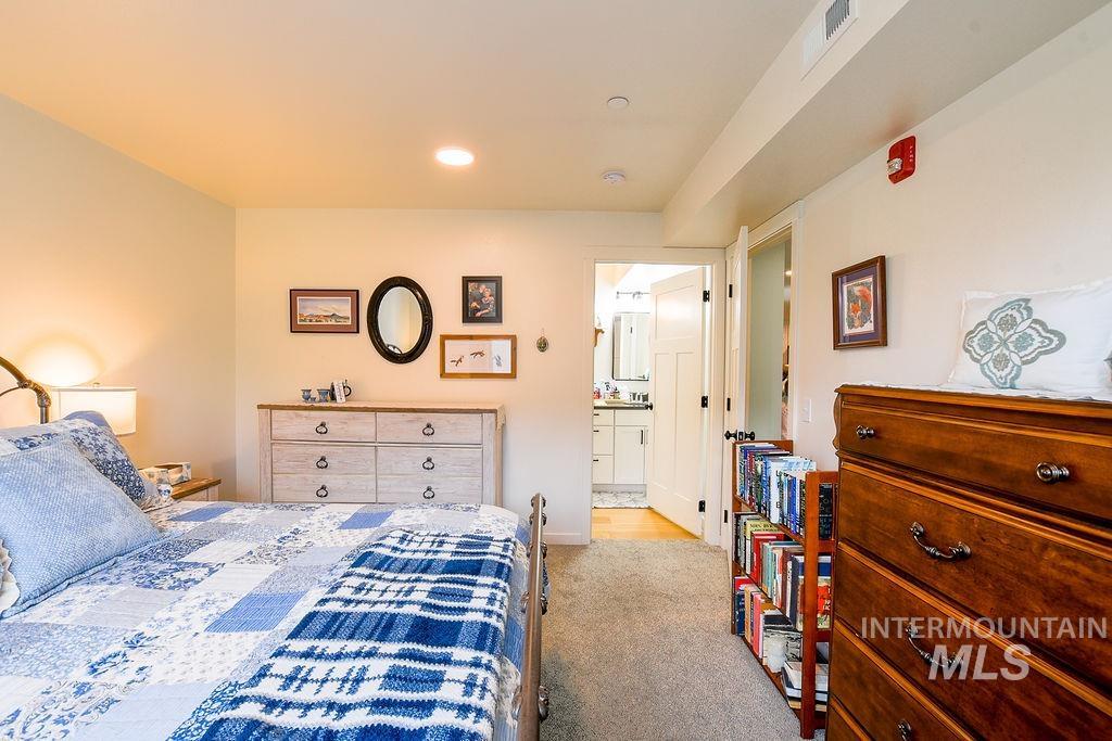 115 N Almon, Moscow, Idaho 83843, 2 Bedrooms, 2 Bathrooms, Residential For Sale, Price $449,500, 98987047