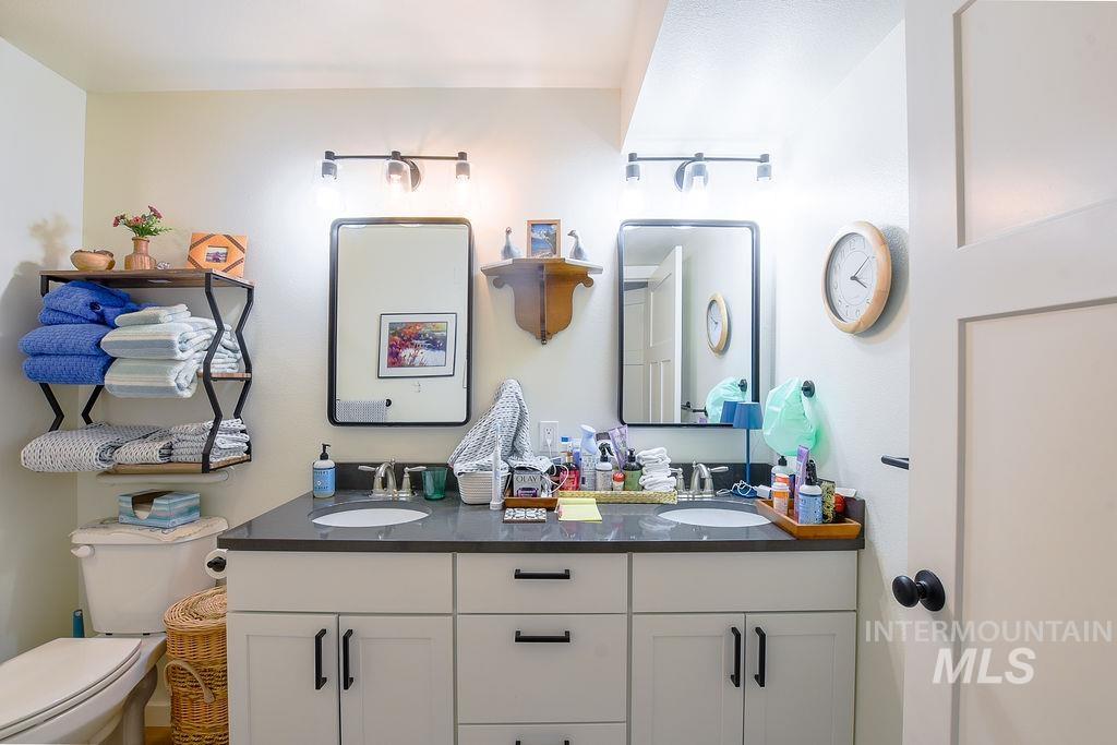 115 N Almon, Moscow, Idaho 83843, 2 Bedrooms, 2 Bathrooms, Residential For Sale, Price $449,500, 98987047