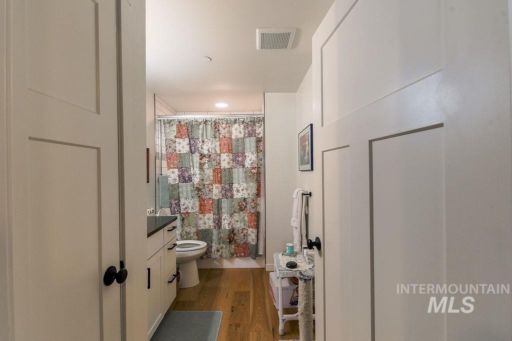 115 N Almon, Moscow, Idaho 83843, 2 Bedrooms, 2 Bathrooms, Residential For Sale, Price $449,500, 98987047