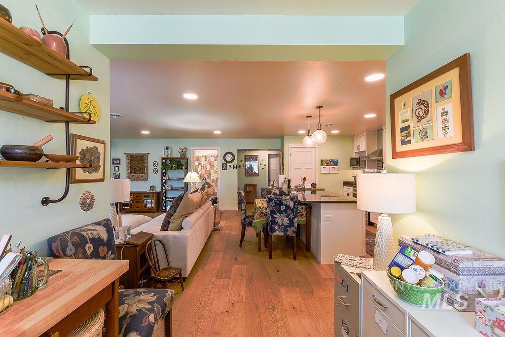 115 N Almon, Moscow, Idaho 83843, 2 Bedrooms, 2 Bathrooms, Residential For Sale, Price $449,500, 98987047
