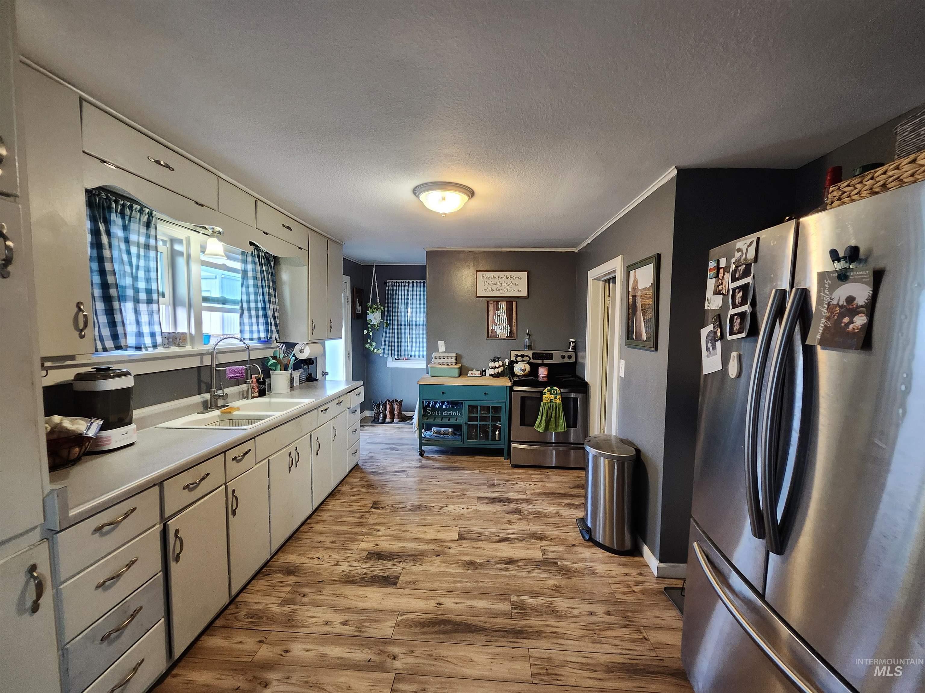 632 N Fir Street, Genesee, Idaho 83832, 3 Bedrooms, 2 Bathrooms, Residential For Sale, Price $361,000, 98987049