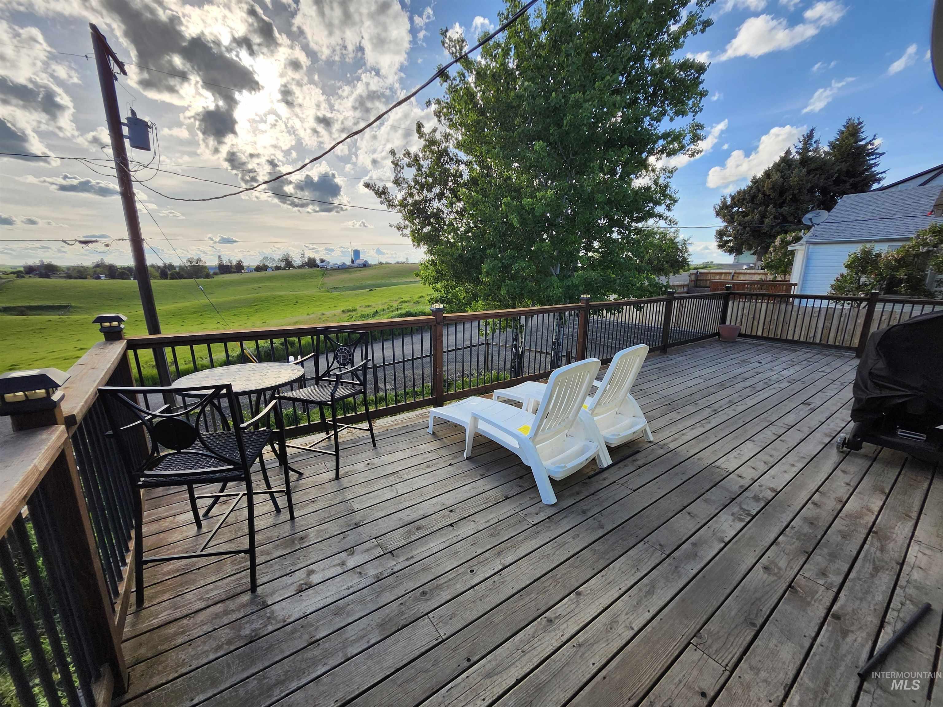 632 N Fir Street, Genesee, Idaho 83832, 3 Bedrooms, 2 Bathrooms, Residential For Sale, Price $361,000, 98987049