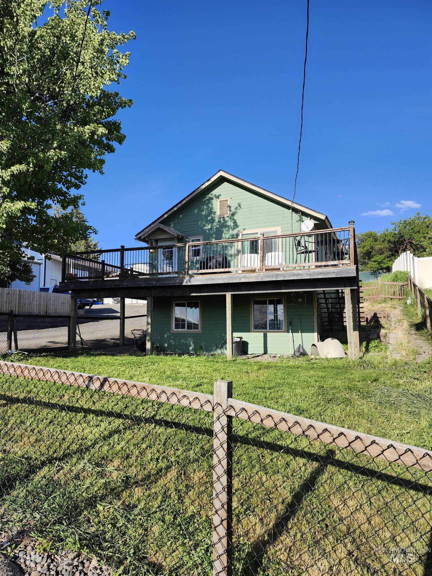 632 N Fir Street, Genesee, Idaho 83832, 3 Bedrooms, 2 Bathrooms, Residential For Sale, Price $361,000, 98987049