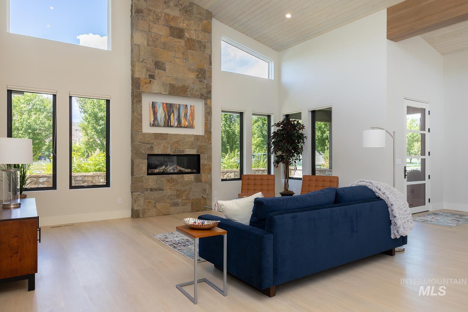 27 Streamside Drive, Hailey, Idaho 83333, 4 Bedrooms, 3.5 Bathrooms, Residential For Sale, Price $2,749,000, 98987050