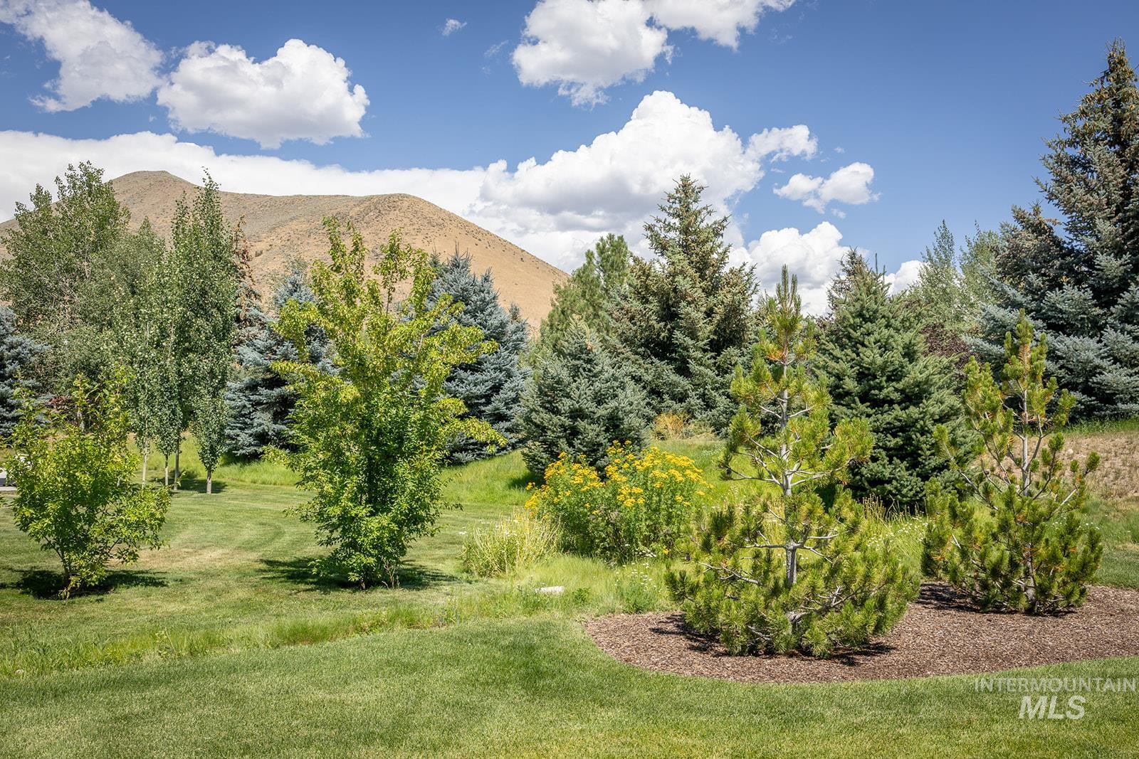27 Streamside Drive, Hailey, Idaho 83333, 4 Bedrooms, 3.5 Bathrooms, Residential For Sale, Price $2,749,000, 98987050