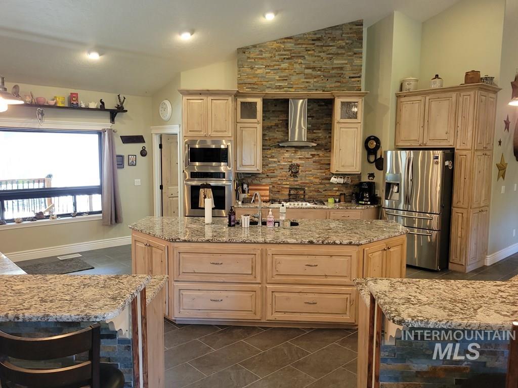 191 Clear Creek Road, Cascade, Idaho 83611, 4 Bedrooms, 5 Bathrooms, Residential For Sale, Price $2,100,000, 98987051