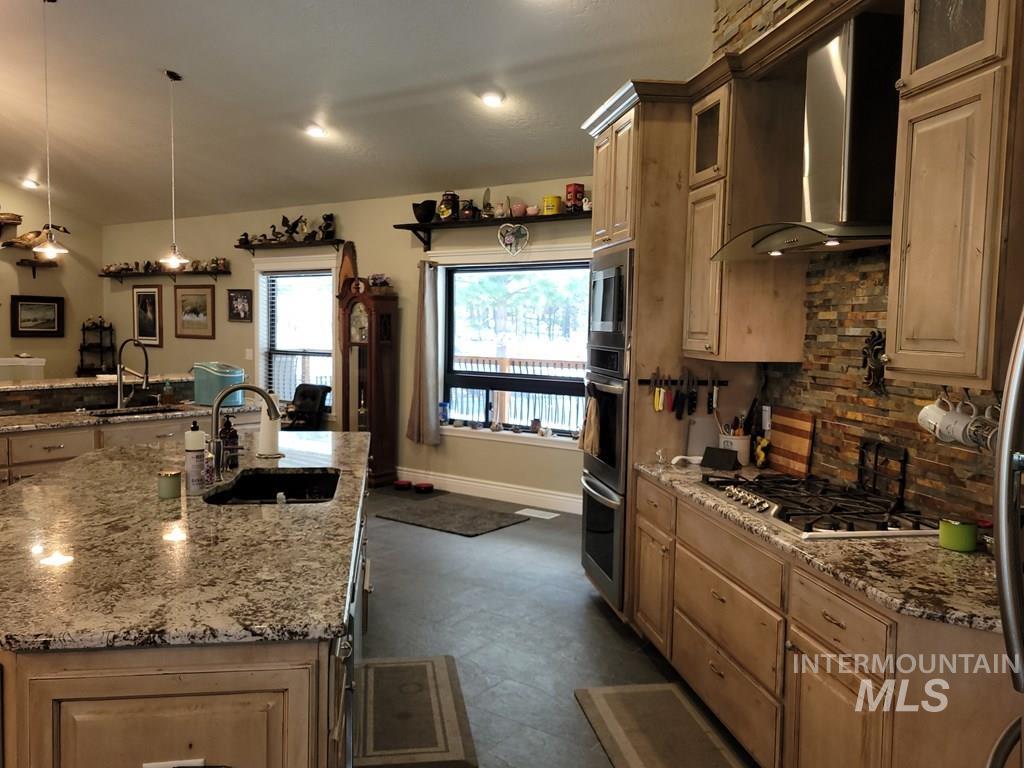 191 Clear Creek Road, Cascade, Idaho 83611, 4 Bedrooms, 5 Bathrooms, Residential For Sale, Price $2,100,000, 98987051