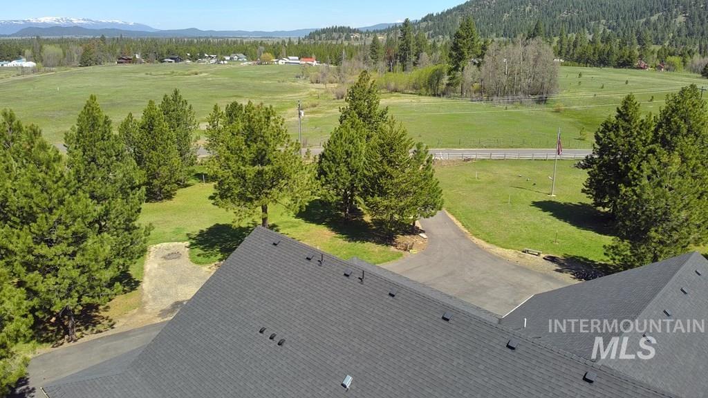 191 Clear Creek Road, Cascade, Idaho 83611, 4 Bedrooms, 5 Bathrooms, Residential For Sale, Price $2,100,000, 98987051