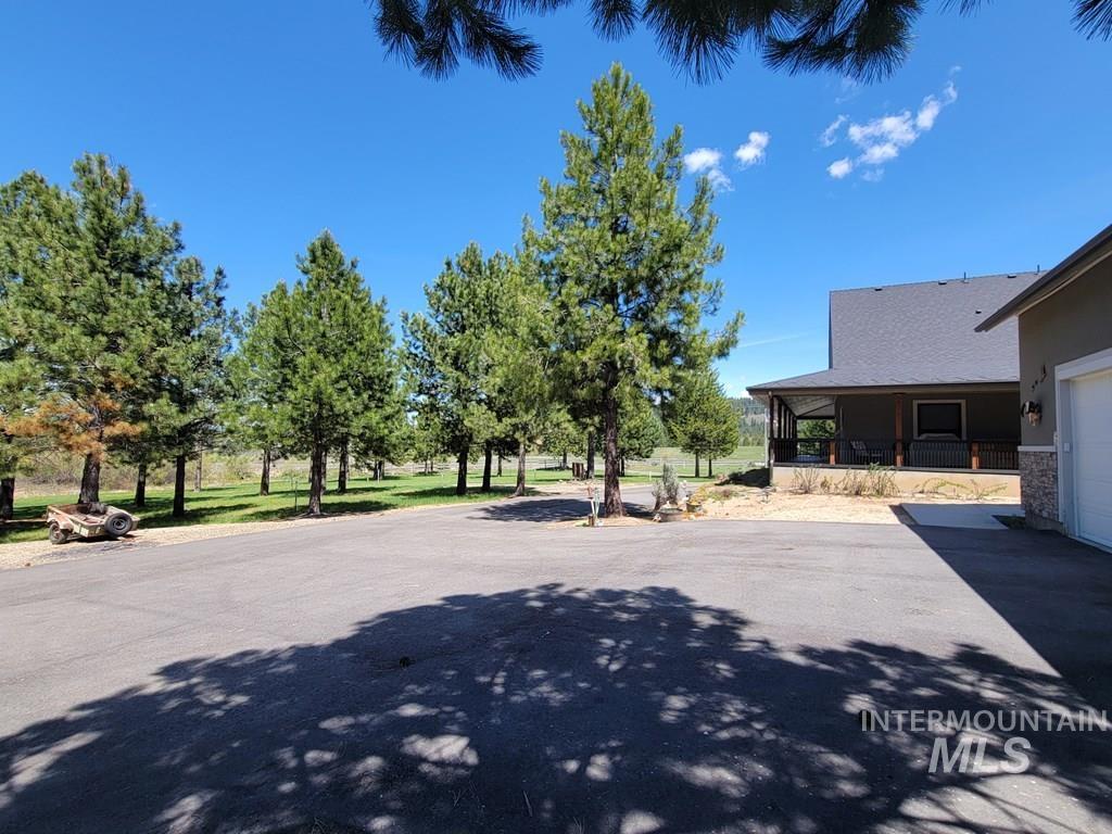 191 Clear Creek Road, Cascade, Idaho 83611, 4 Bedrooms, 5 Bathrooms, Residential For Sale, Price $2,100,000, 98987051