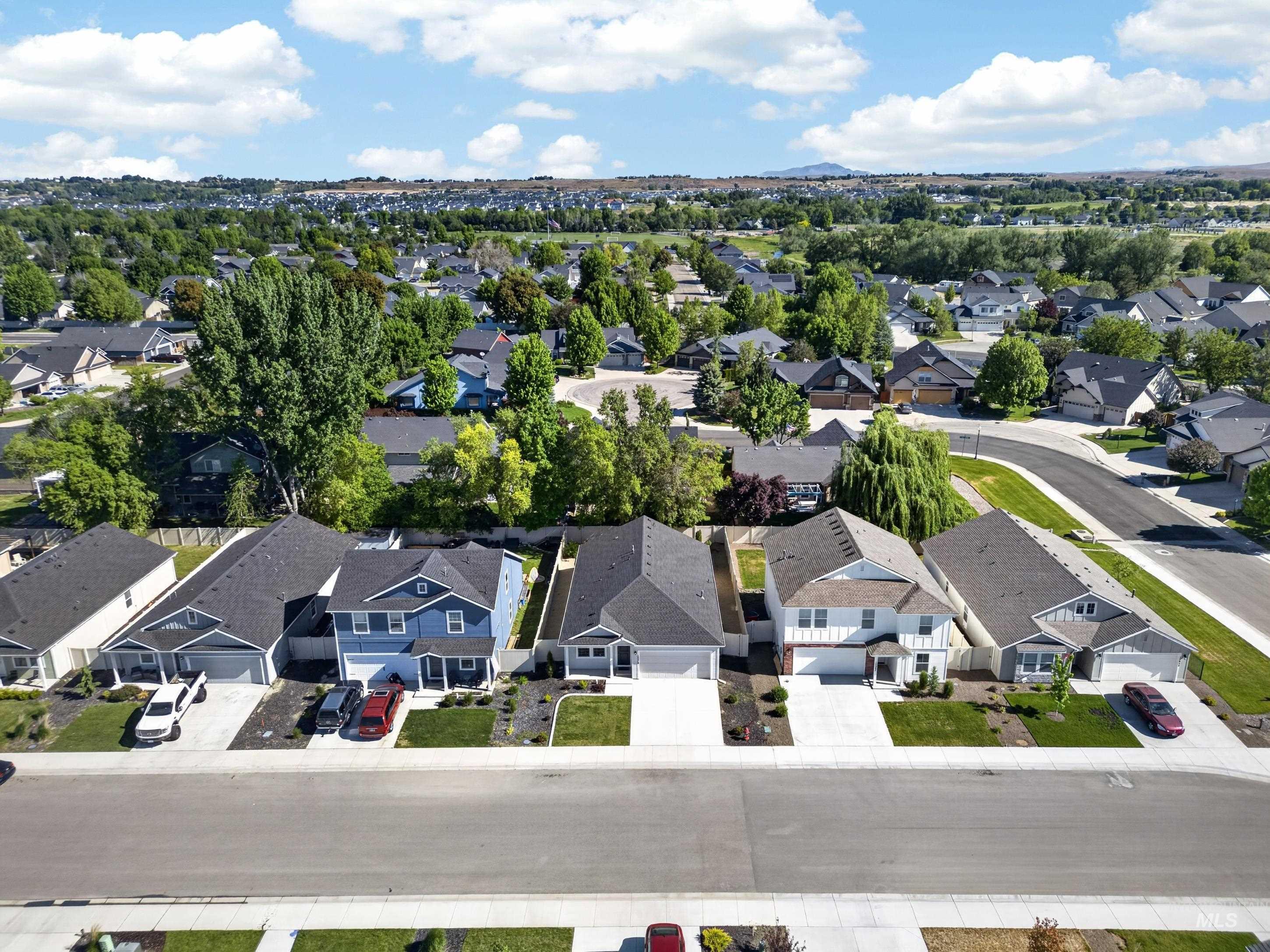 10978 W Hidden Point St, Star, Idaho 83669, 3 Bedrooms, 2 Bathrooms, Residential For Sale, Price $419,000, 98987056