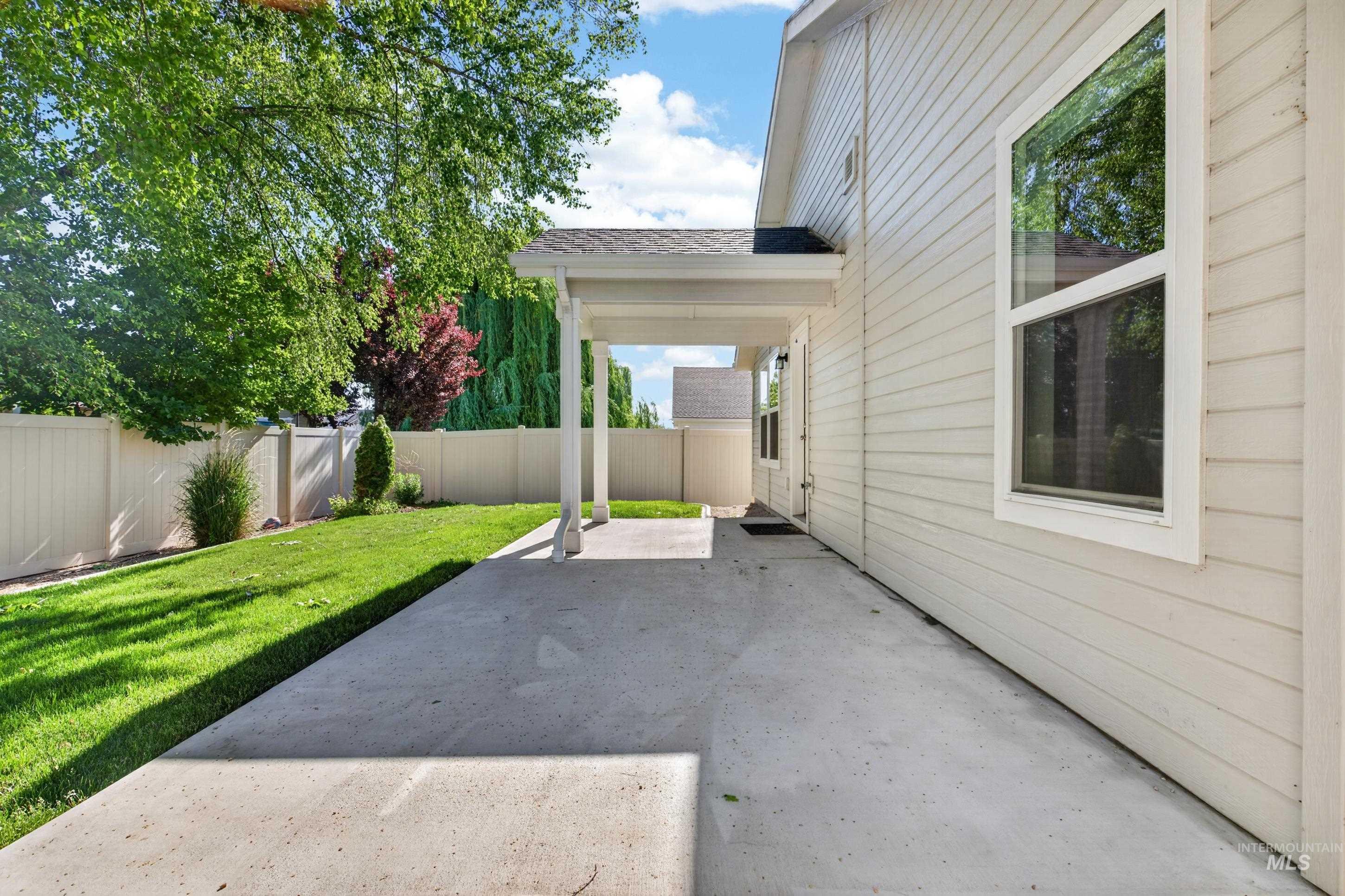 10978 W Hidden Point St, Star, Idaho 83669, 3 Bedrooms, 2 Bathrooms, Residential For Sale, Price $419,000, 98987056