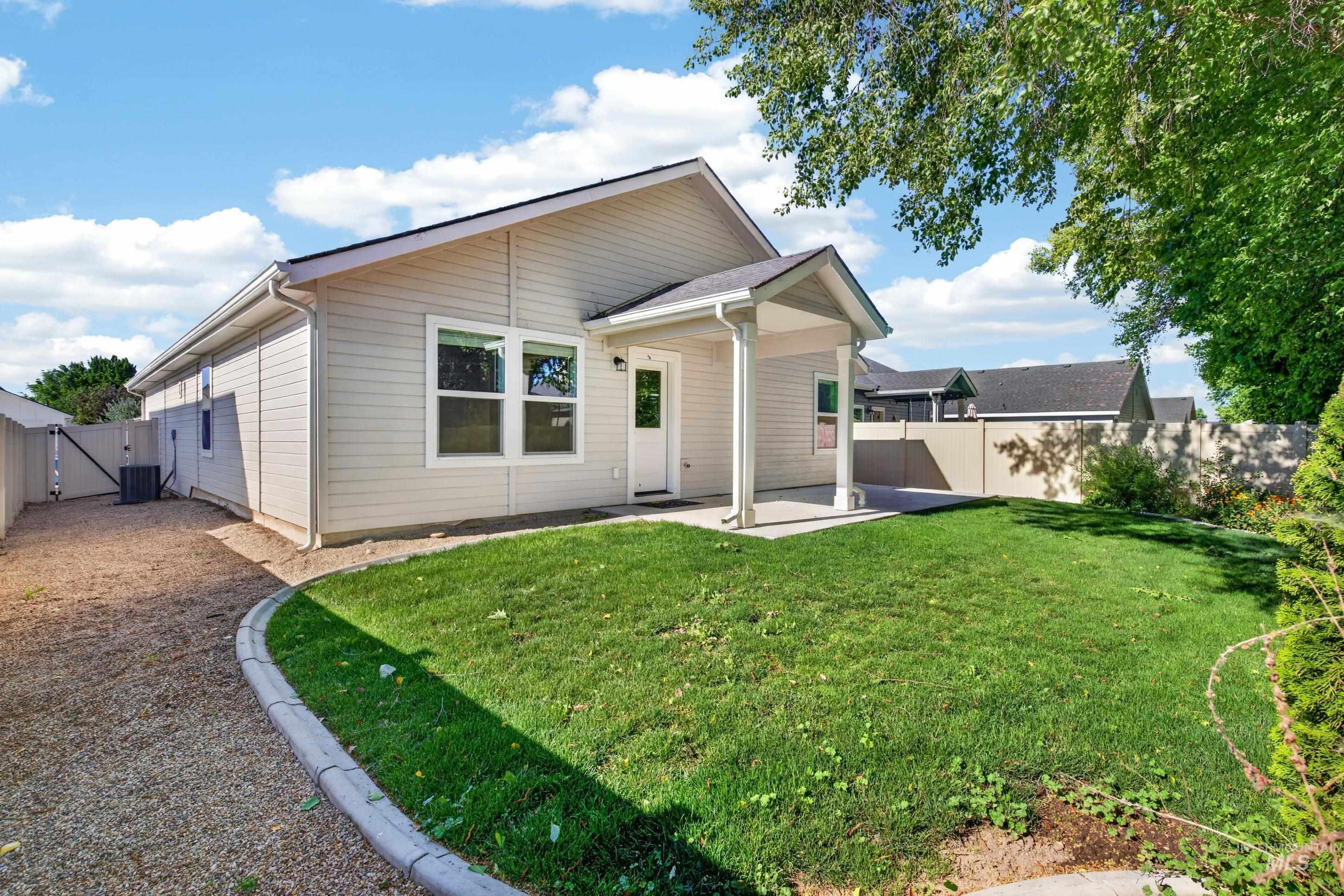 10978 W Hidden Point St, Star, Idaho 83669, 3 Bedrooms, 2 Bathrooms, Residential For Sale, Price $419,000, 98987056