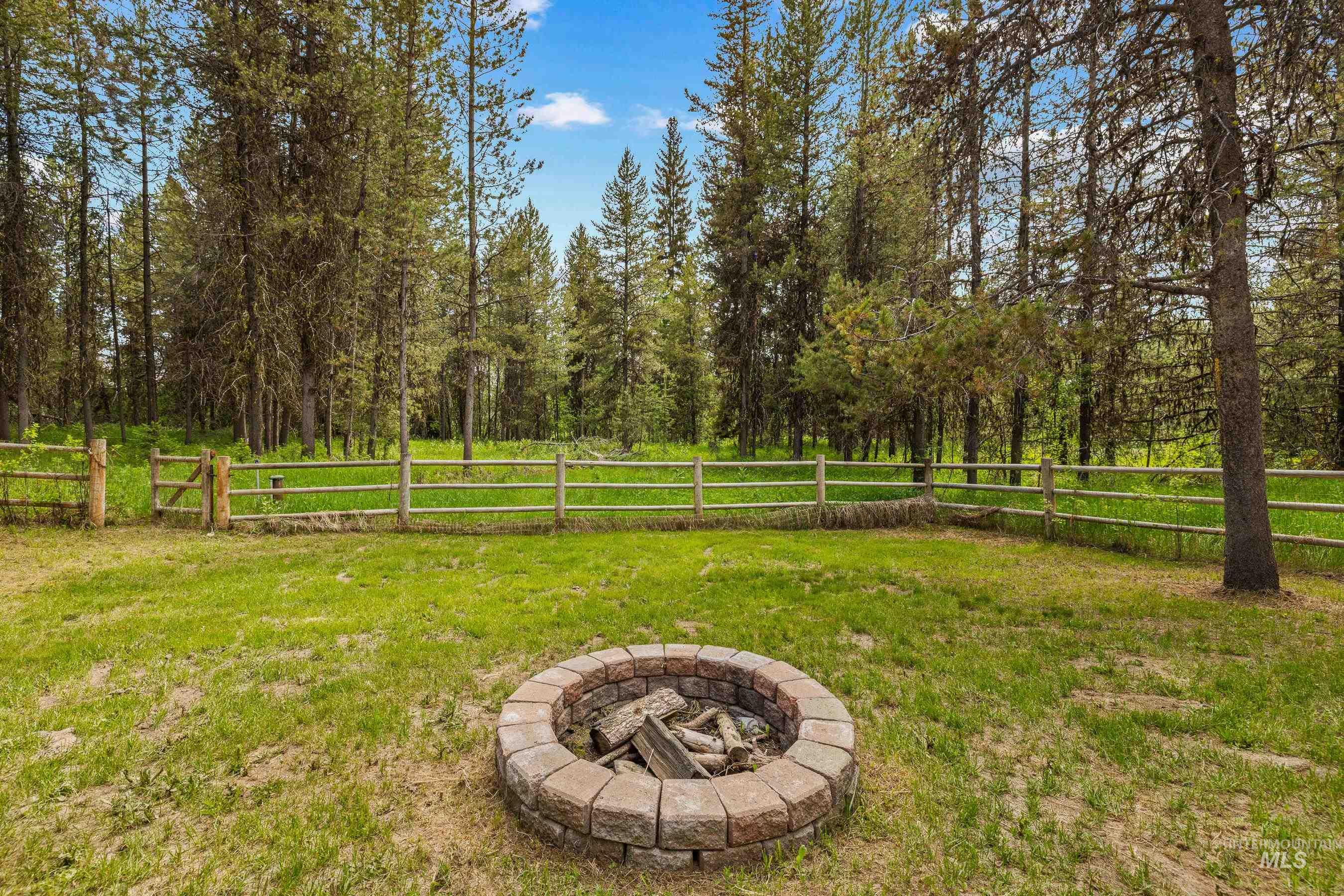 14199 Franklin Rd, McCall, Idaho 83638, 3 Bedrooms, 3.5 Bathrooms, Residential For Sale, Price $1,295,000, 98987059