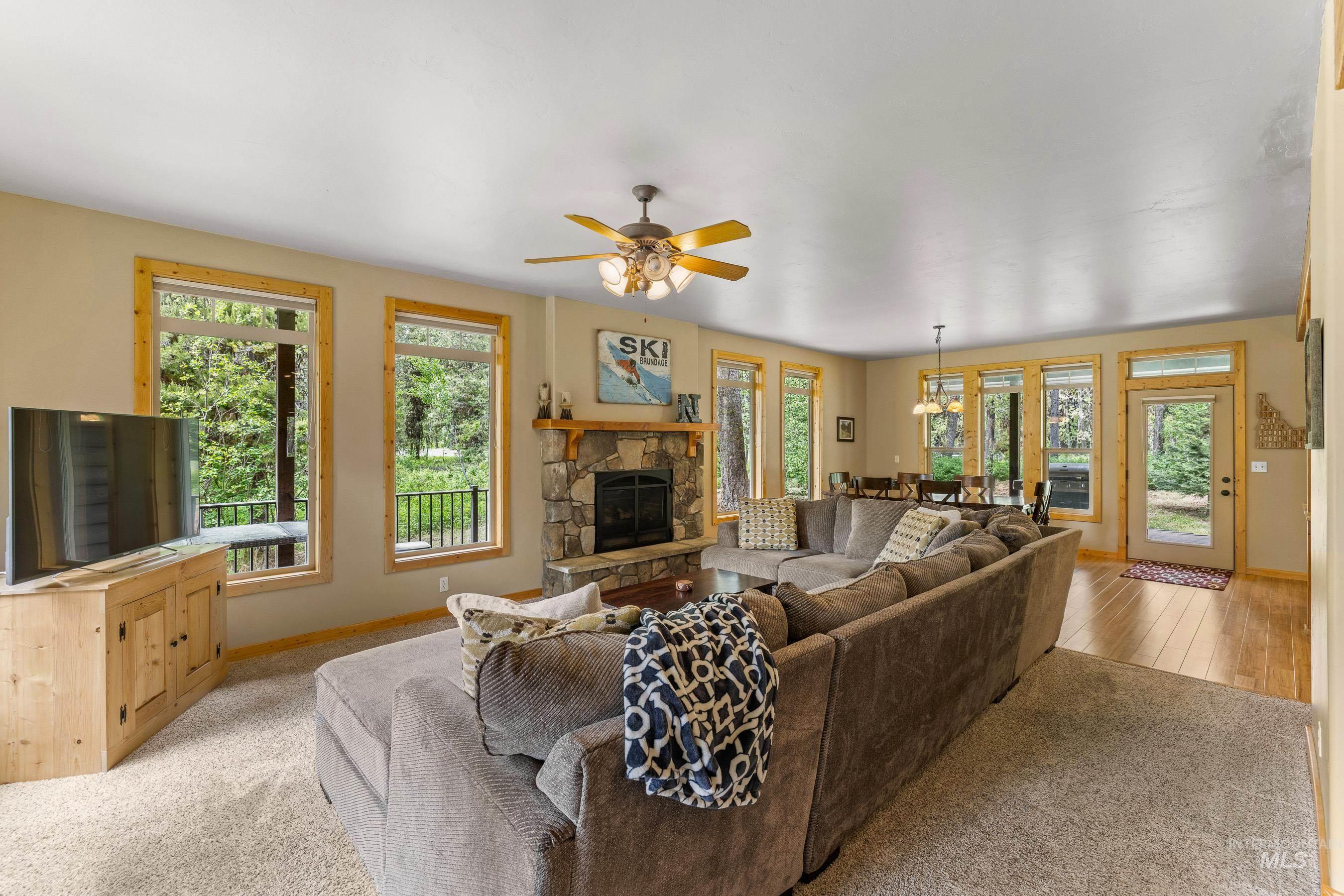 14199 Franklin Rd, McCall, Idaho 83638, 3 Bedrooms, 3.5 Bathrooms, Residential For Sale, Price $1,295,000, 98987059