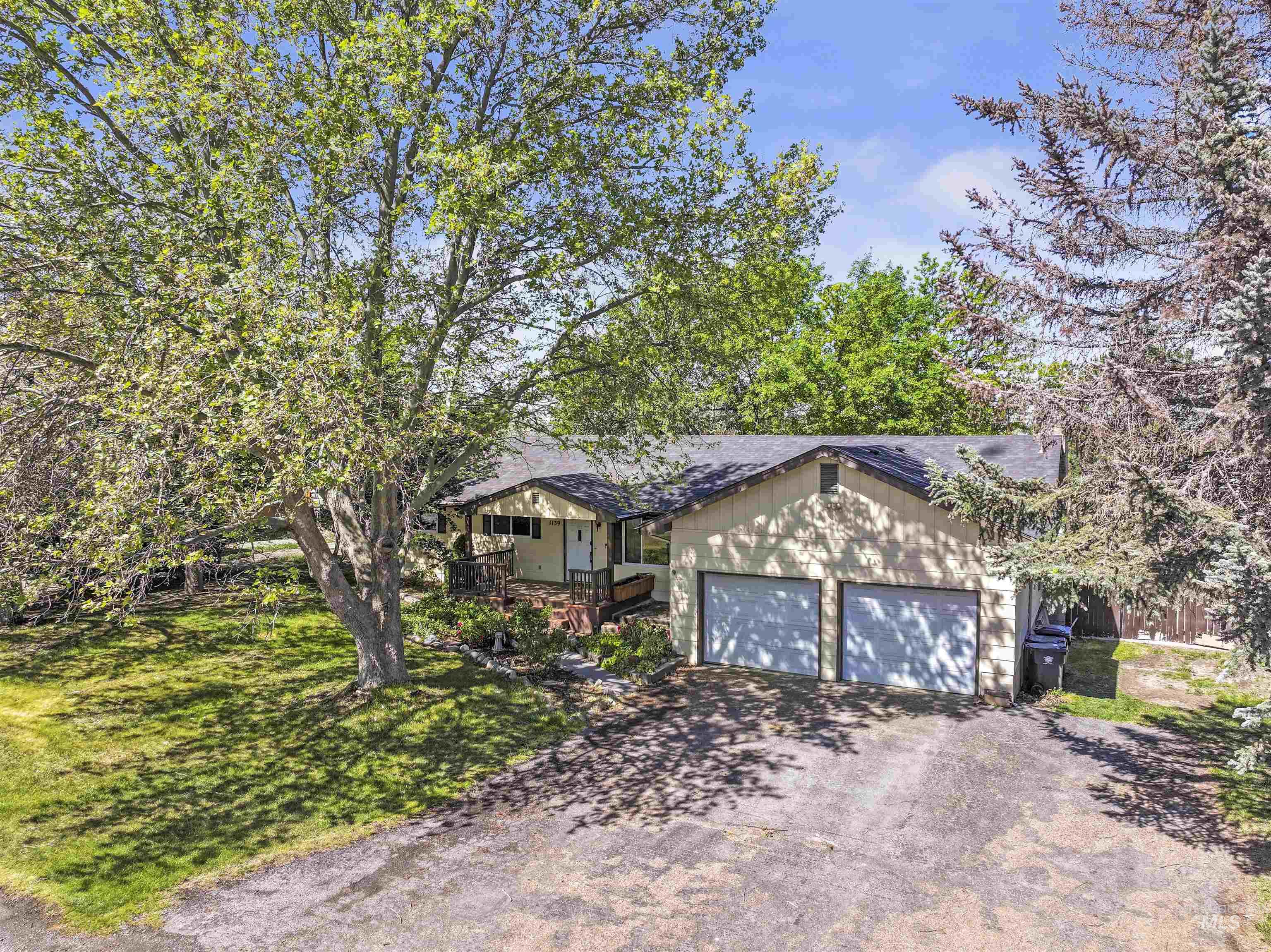 1139 Lavina Avenue, Twin Falls, Idaho 83301, 3 Bedrooms, 2 Bathrooms, Residential For Sale, Price $490,000, 98987061