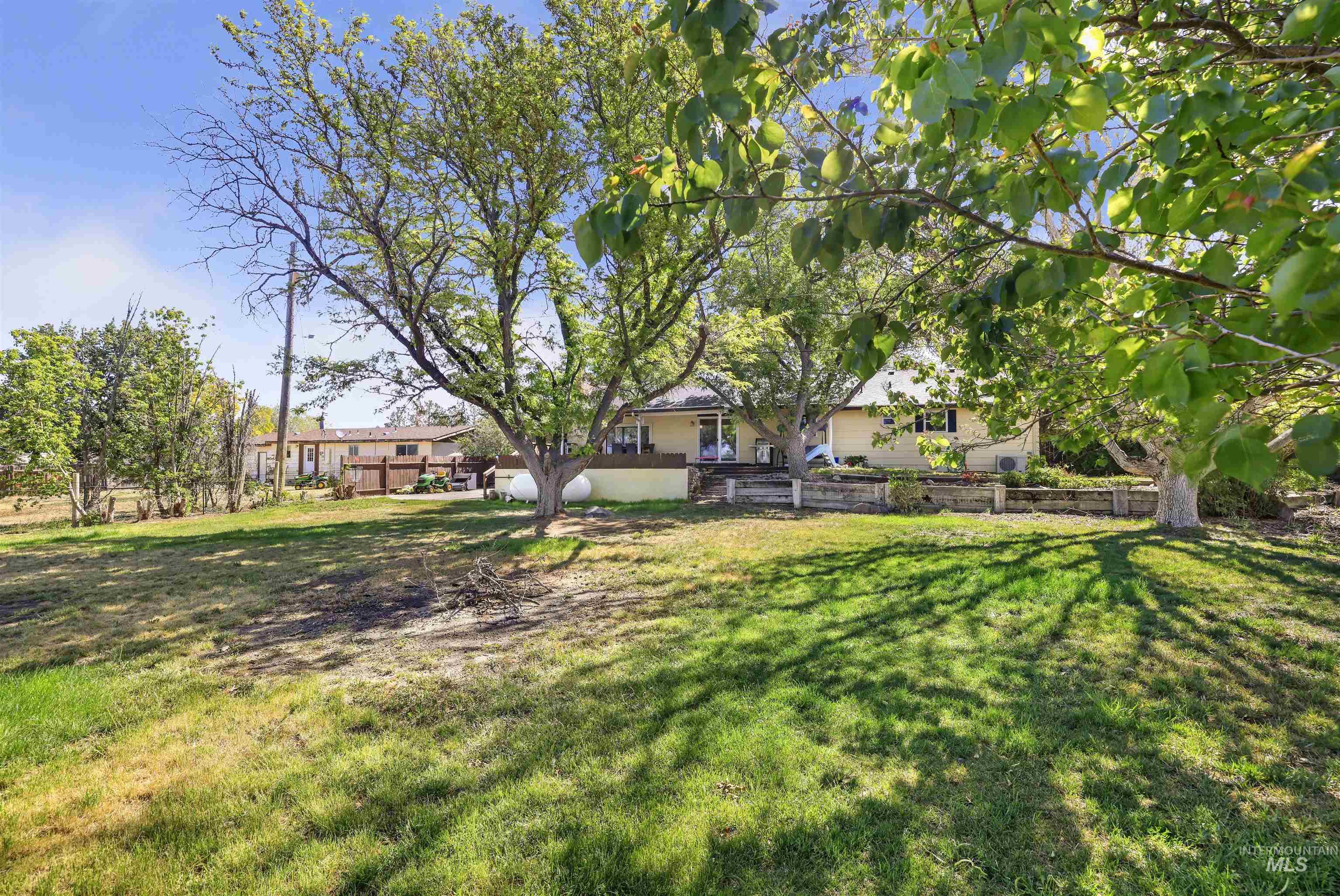 1139 Lavina Avenue, Twin Falls, Idaho 83301, 3 Bedrooms, 2 Bathrooms, Residential For Sale, Price $490,000, 98987061