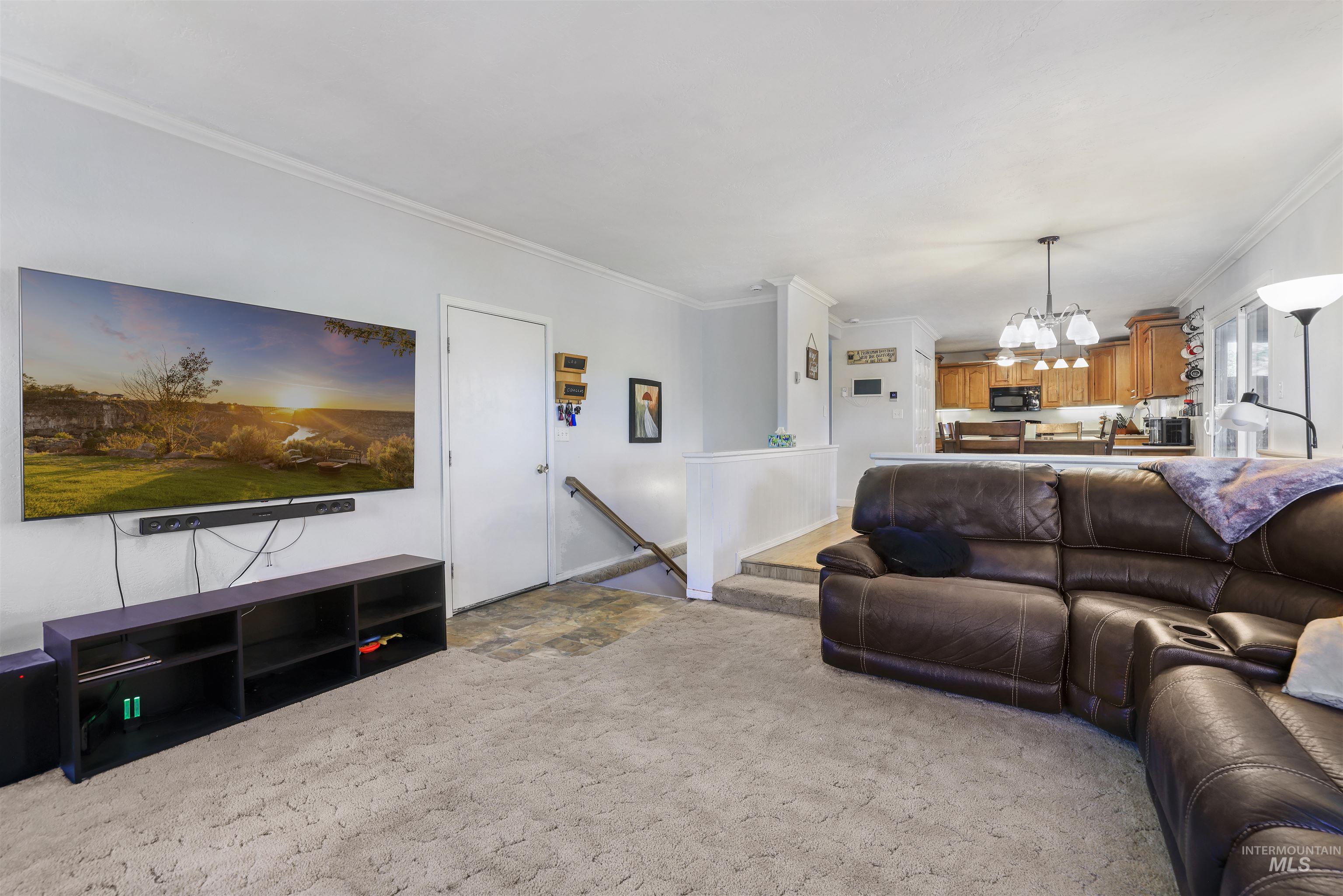 1139 Lavina Avenue, Twin Falls, Idaho 83301, 3 Bedrooms, 2 Bathrooms, Residential For Sale, Price $490,000, 98987061
