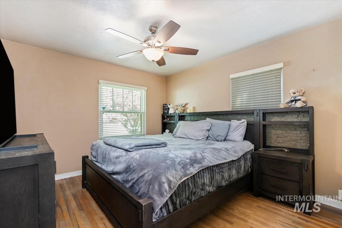 1402 Idaho Ave, Caldwell, Idaho 83605, 3 Bedrooms, 1.5 Bathrooms, Residential For Sale, Price $315,000, 98987062