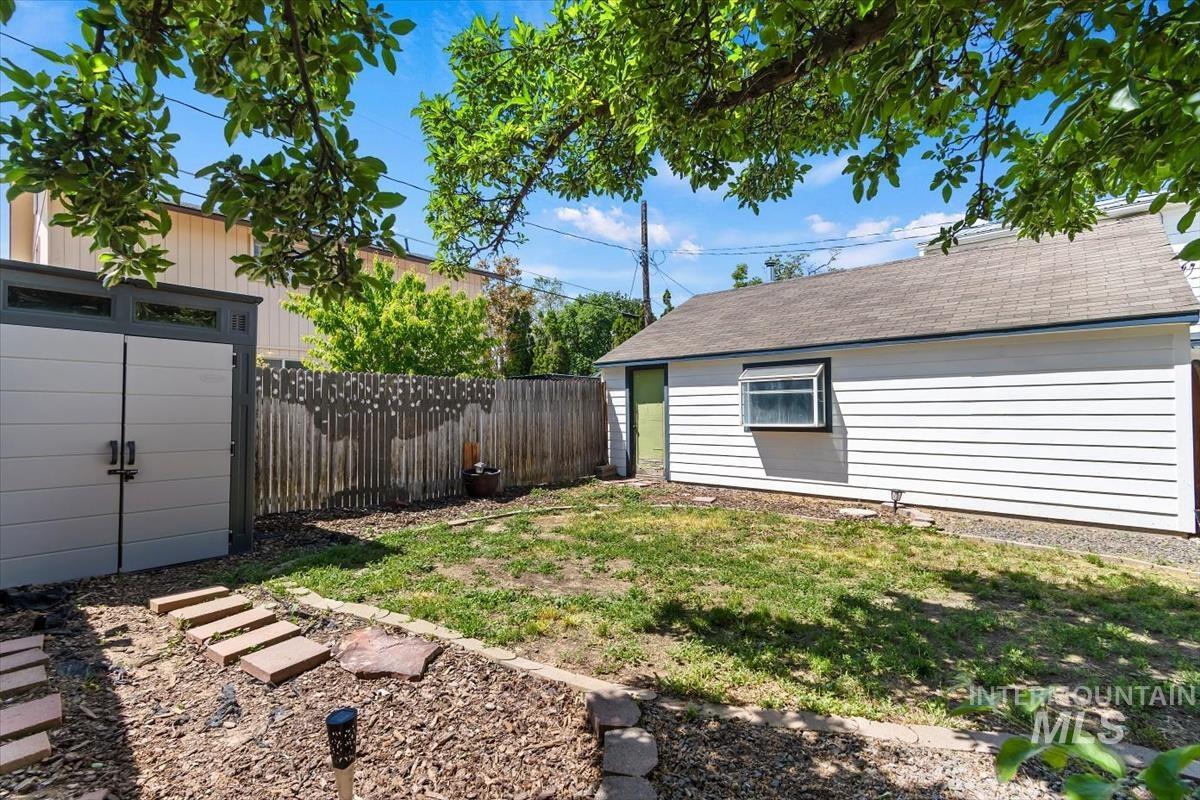 1402 Idaho Ave, Caldwell, Idaho 83605, 3 Bedrooms, 1.5 Bathrooms, Residential For Sale, Price $339,990, 98987062