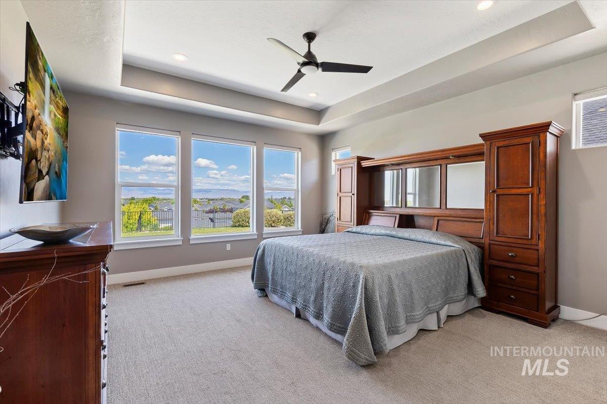 2000 E Lodge Trail Dr, Meridian, Idaho 83642-4497, 3 Bedrooms, 2.5 Bathrooms, Residential For Sale, Price $1,049,000, 98987070