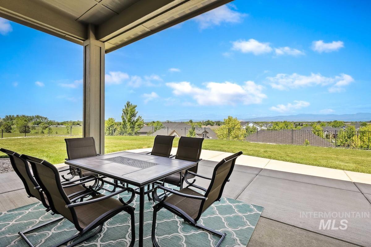2000 E Lodge Trail Dr, Meridian, Idaho 83642-4497, 3 Bedrooms, 2.5 Bathrooms, Residential For Sale, Price $1,049,000, 98987070