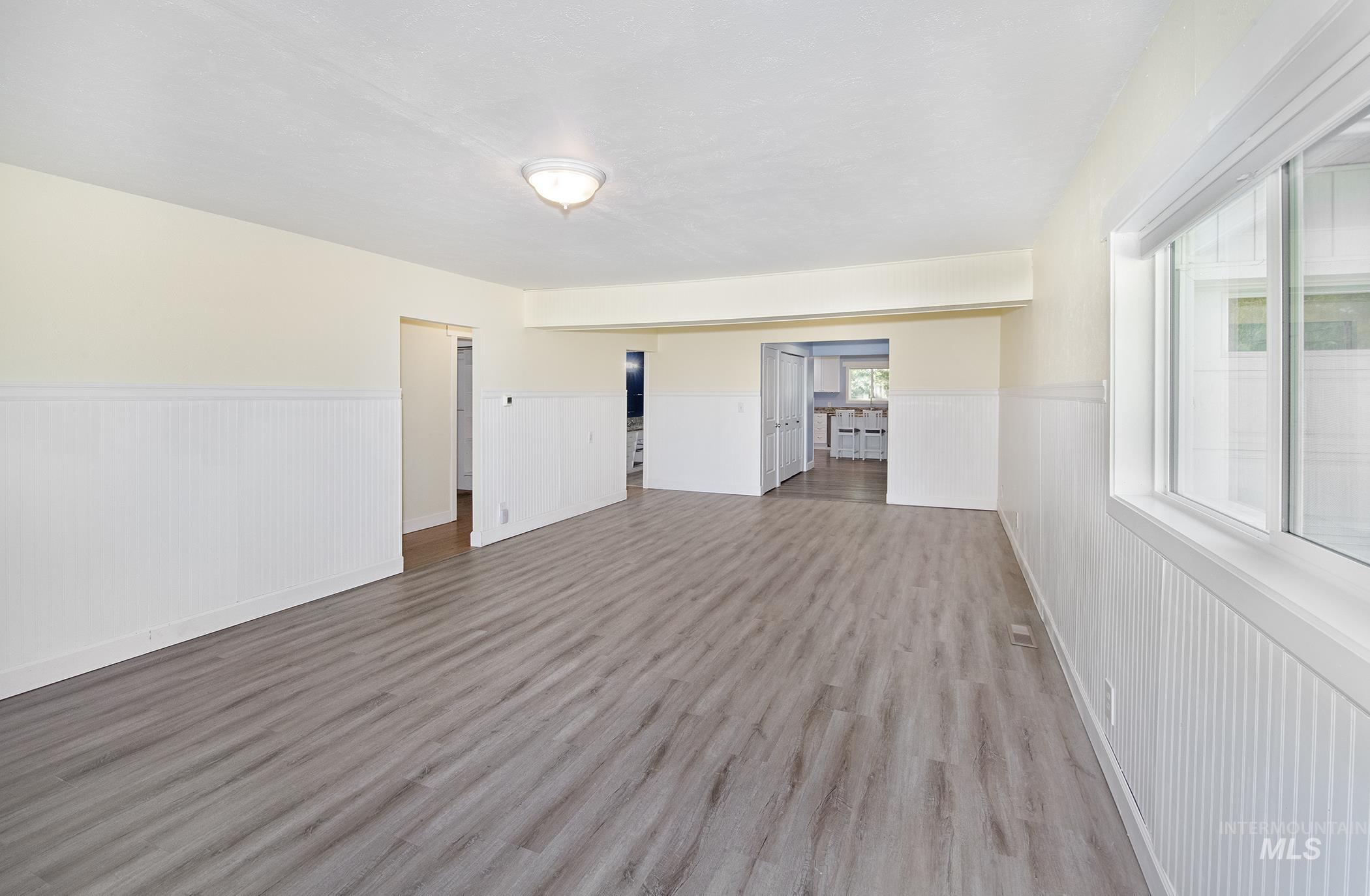 252 SE Boulevard, New Plymouth, Idaho 83655, 3 Bedrooms, 2 Bathrooms, Residential For Sale, Price $489,000, 98987071