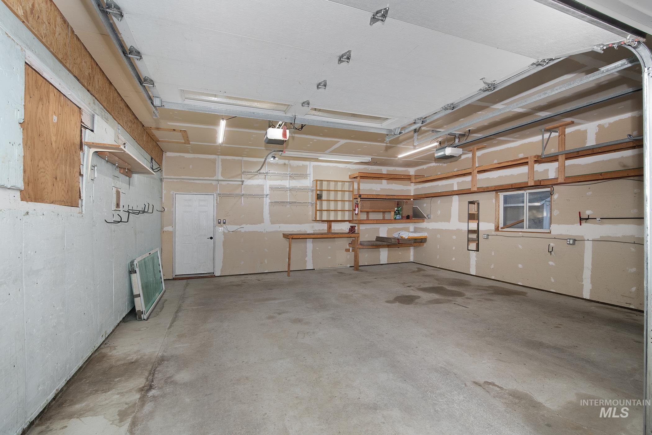 252 SE Boulevard, New Plymouth, Idaho 83655, 3 Bedrooms, 2 Bathrooms, Residential For Sale, Price $530,000,MLS 98987071