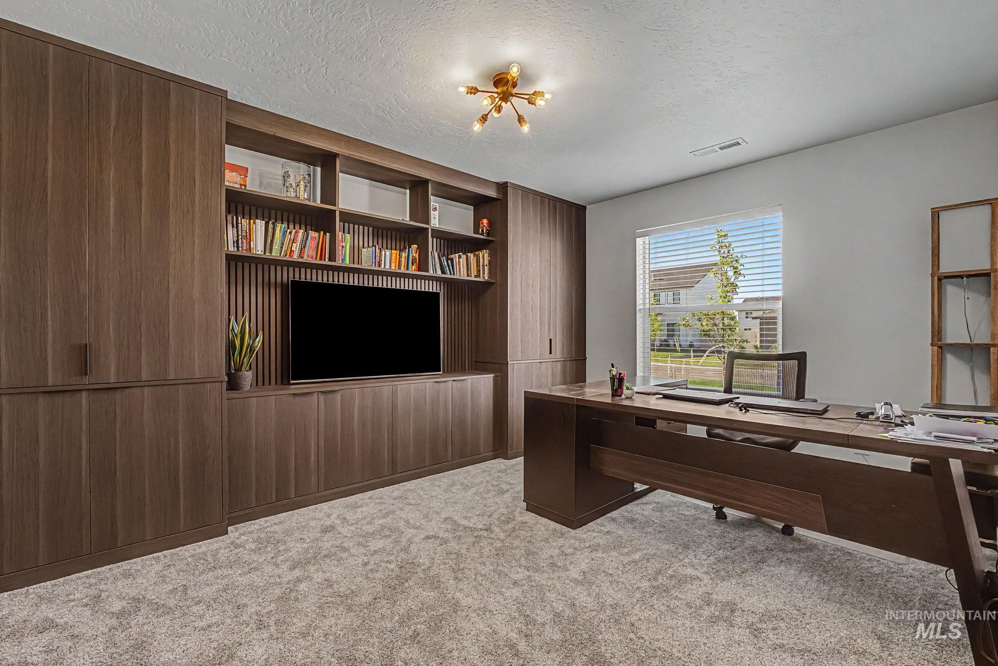 5318 E Grizzly, Nampa, Idaho 83687, 4 Bedrooms, 2.5 Bathrooms, Residential For Sale, Price $579,000, 98987072