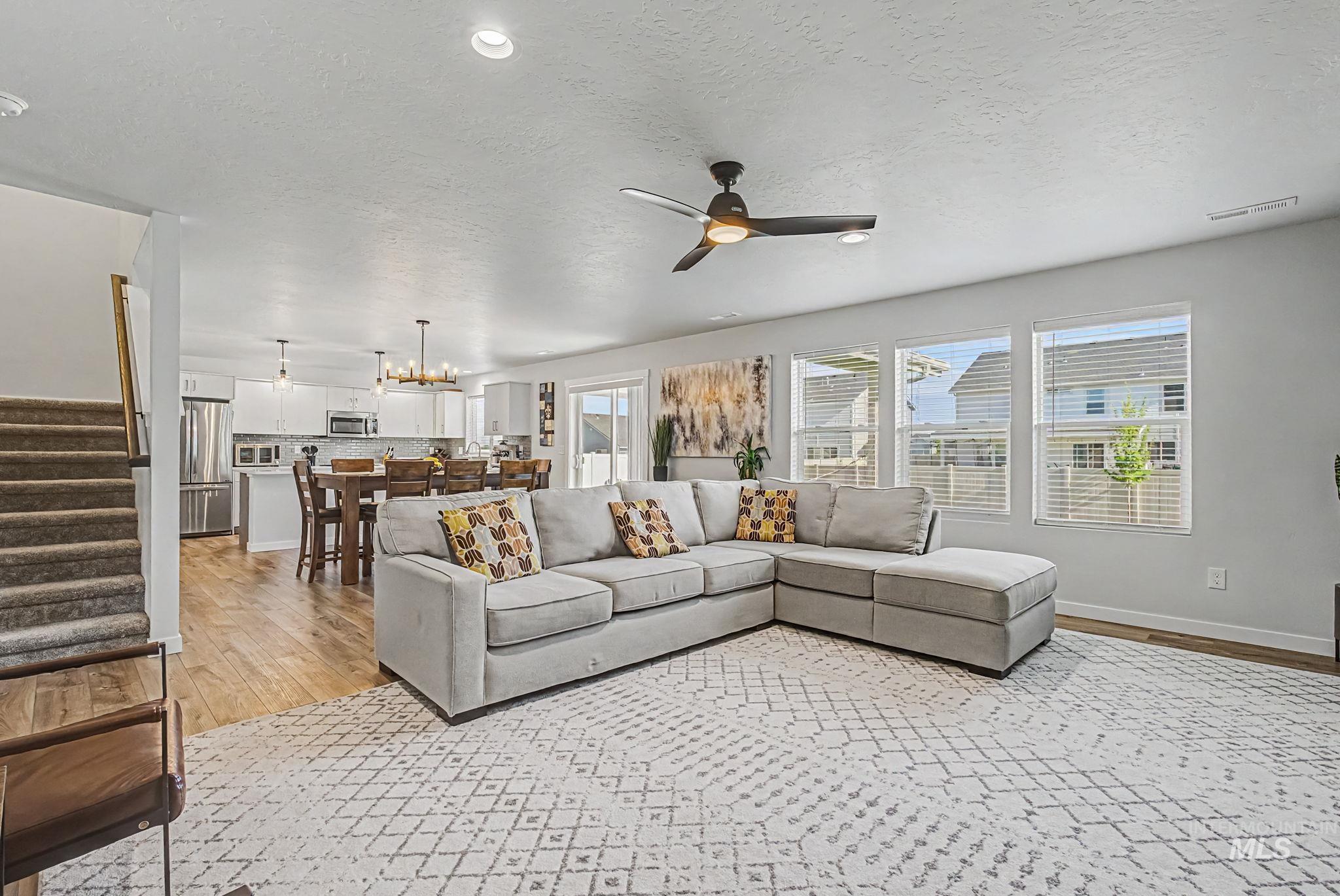 5318 E Grizzly, Nampa, Idaho 83687, 4 Bedrooms, 2.5 Bathrooms, Residential For Sale, Price $579,000, 98987072