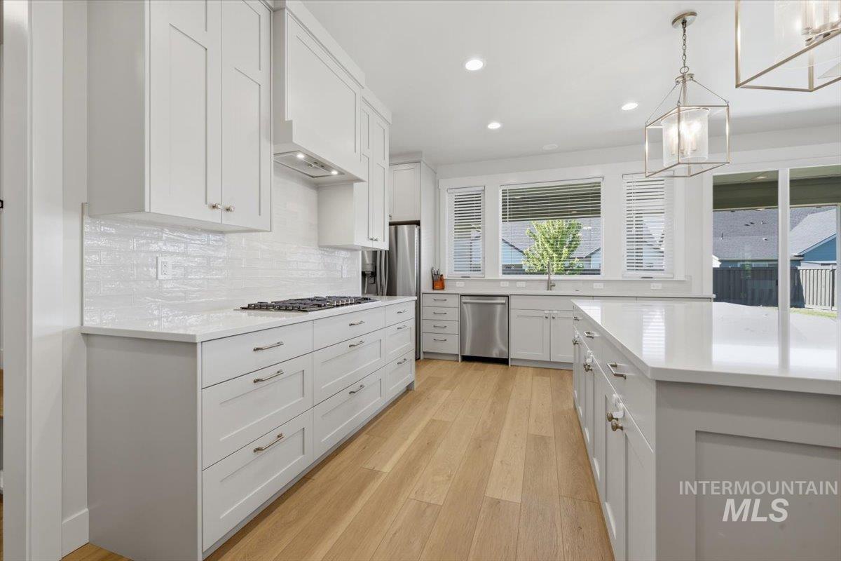 1711 E Spire St, Meridian, Idaho 83642, 4 Bedrooms, 3.5 Bathrooms, Residential For Sale, Price $889,900, 98987073
