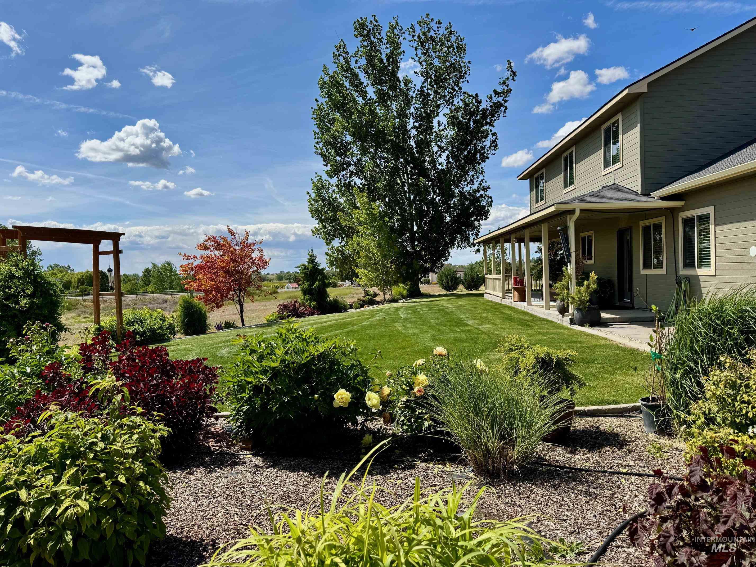9299 Kemp Road, Middleton, Idaho 83644-5352, 5 Bedrooms, 3 Bathrooms, Residential For Sale, Price $1,069,000, 98987075