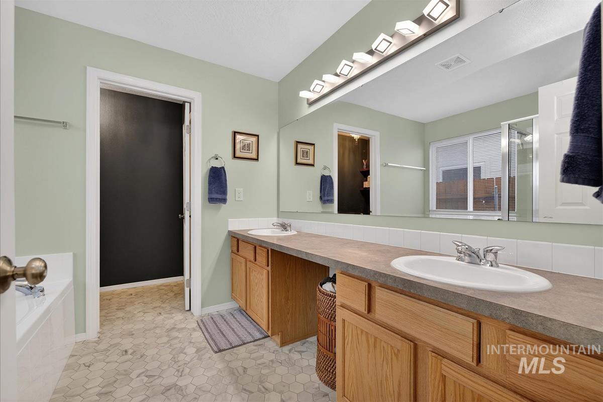 12518 W Abram Drive, Boise, Idaho 83713, 5 Bedrooms, 2.5 Bathrooms, Residential For Sale, Price $599,000,MLS 98987080
