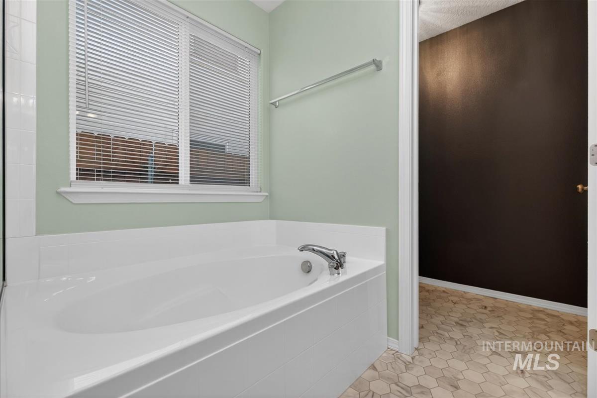 12518 W Abram Drive, Boise, Idaho 83713, 5 Bedrooms, 2.5 Bathrooms, Residential For Sale, Price $599,000,MLS 98987080