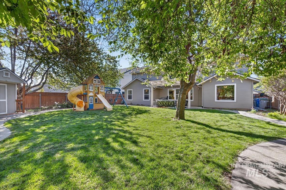 12518 W Abram Drive, Boise, Idaho 83713, 5 Bedrooms, 2.5 Bathrooms, Residential For Sale, Price $599,000,MLS 98987080
