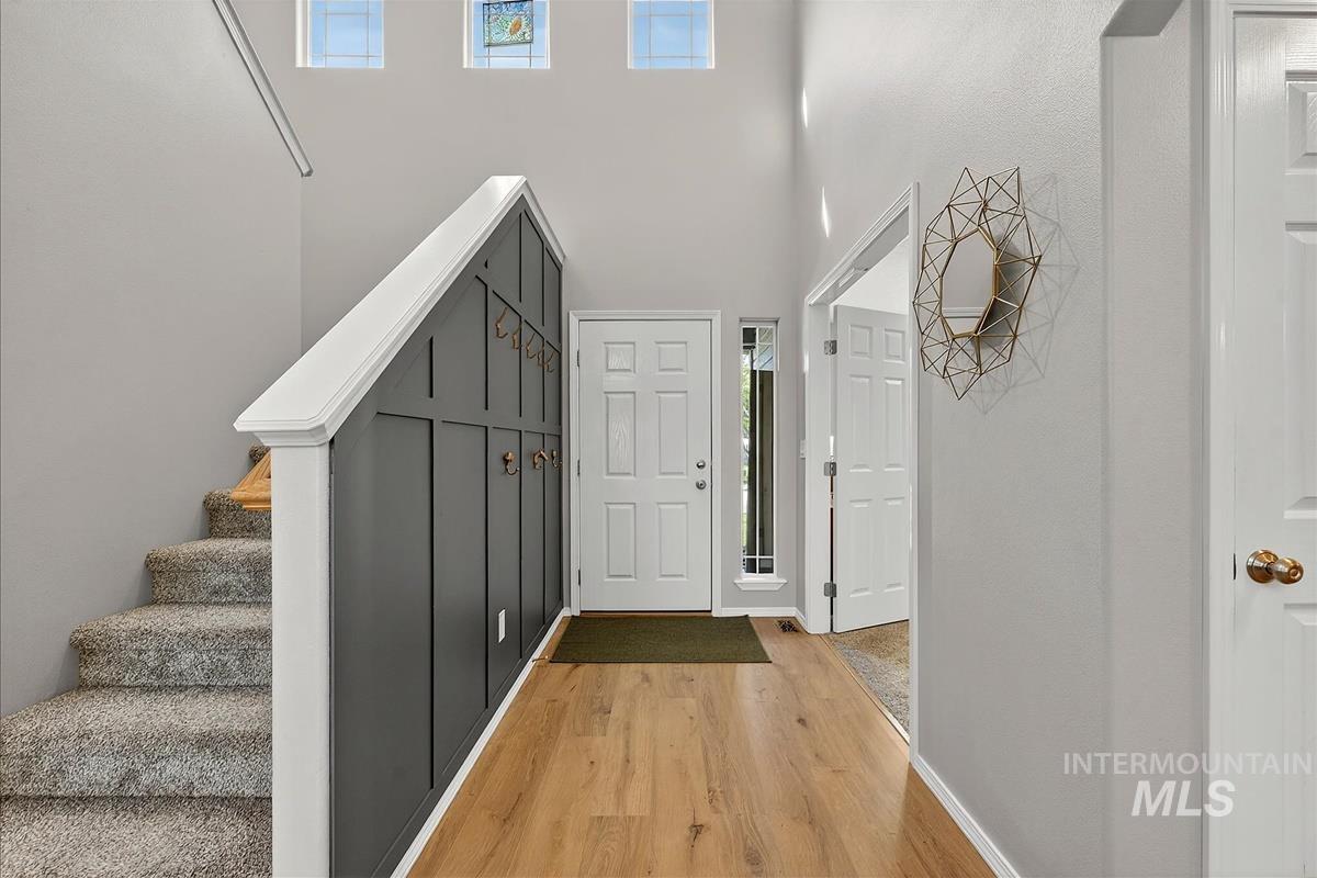 12518 W Abram Drive, Boise, Idaho 83713, 5 Bedrooms, 2.5 Bathrooms, Residential For Sale, Price $599,000,MLS 98987080