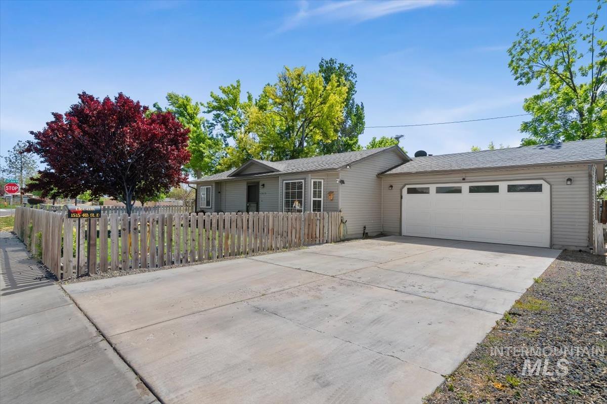 1515 4th St N, Nampa, Idaho 83687, 2 Bedrooms, 1 Bathroom, Residential For Sale, Price $304,900, 98987081