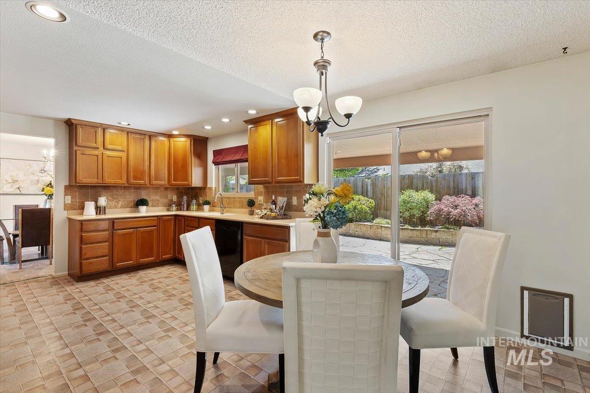 8755 W Cranbrook Dr, Boise, Idaho 83704, 4 Bedrooms, 2 Bathrooms, Residential For Sale, Price $629,900,MLS 98987082