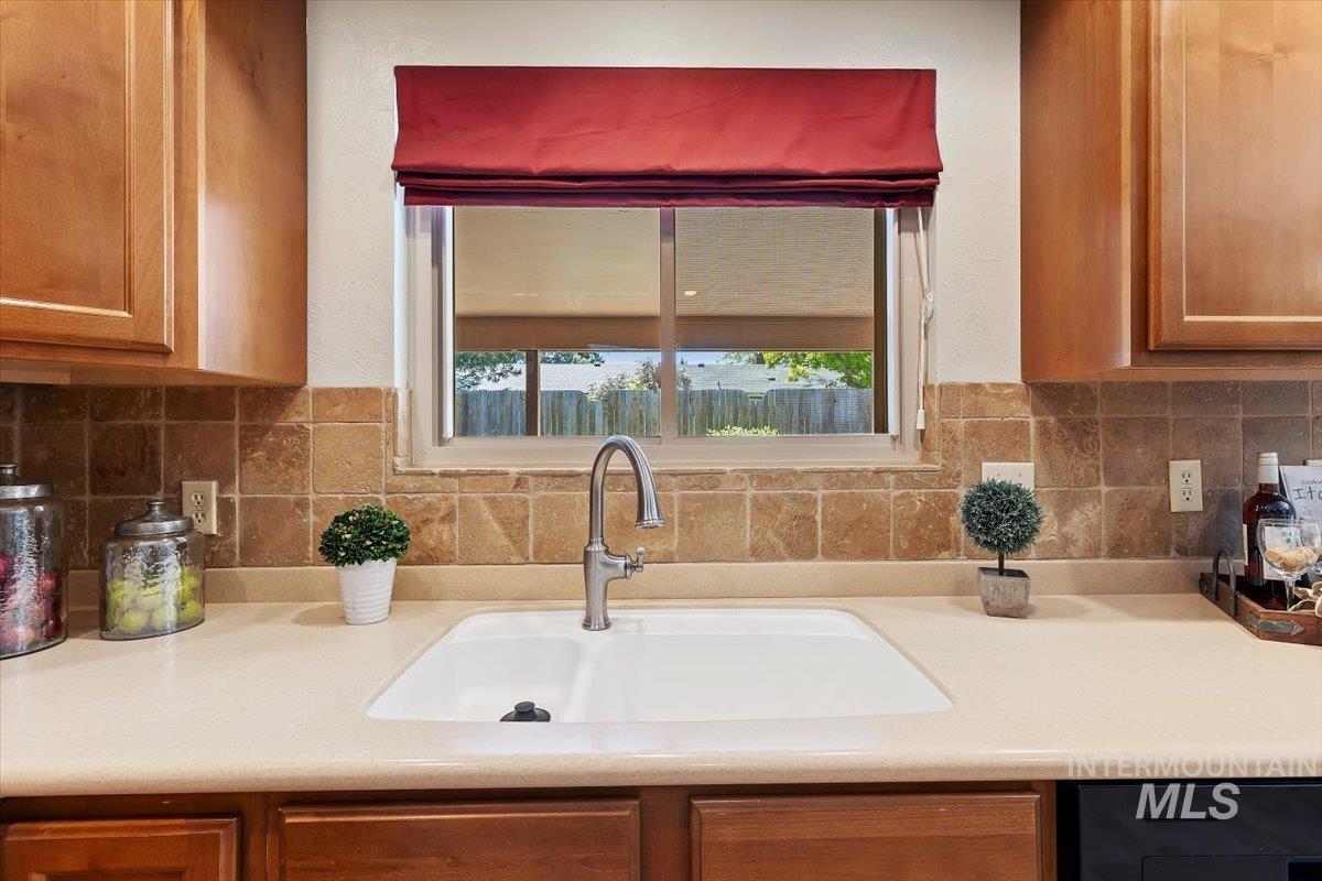 8755 W Cranbrook Dr, Boise, Idaho 83704, 4 Bedrooms, 2 Bathrooms, Residential For Sale, Price $629,900,MLS 98987082