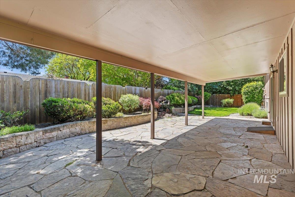 8755 W Cranbrook Dr, Boise, Idaho 83704, 4 Bedrooms, 2 Bathrooms, Residential For Sale, Price $629,900,MLS 98987082