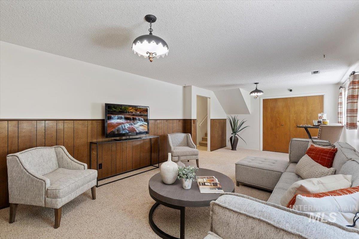 8755 W Cranbrook Dr, Boise, Idaho 83704, 4 Bedrooms, 2 Bathrooms, Residential For Sale, Price $629,900,MLS 98987082