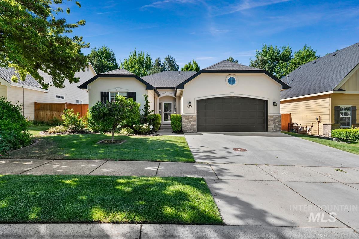 593 E Whitney Ct, Eagle, Idaho 83616, 3 Bedrooms, 2 Bathrooms, Residential For Sale, Price $545,000,MLS 98987083