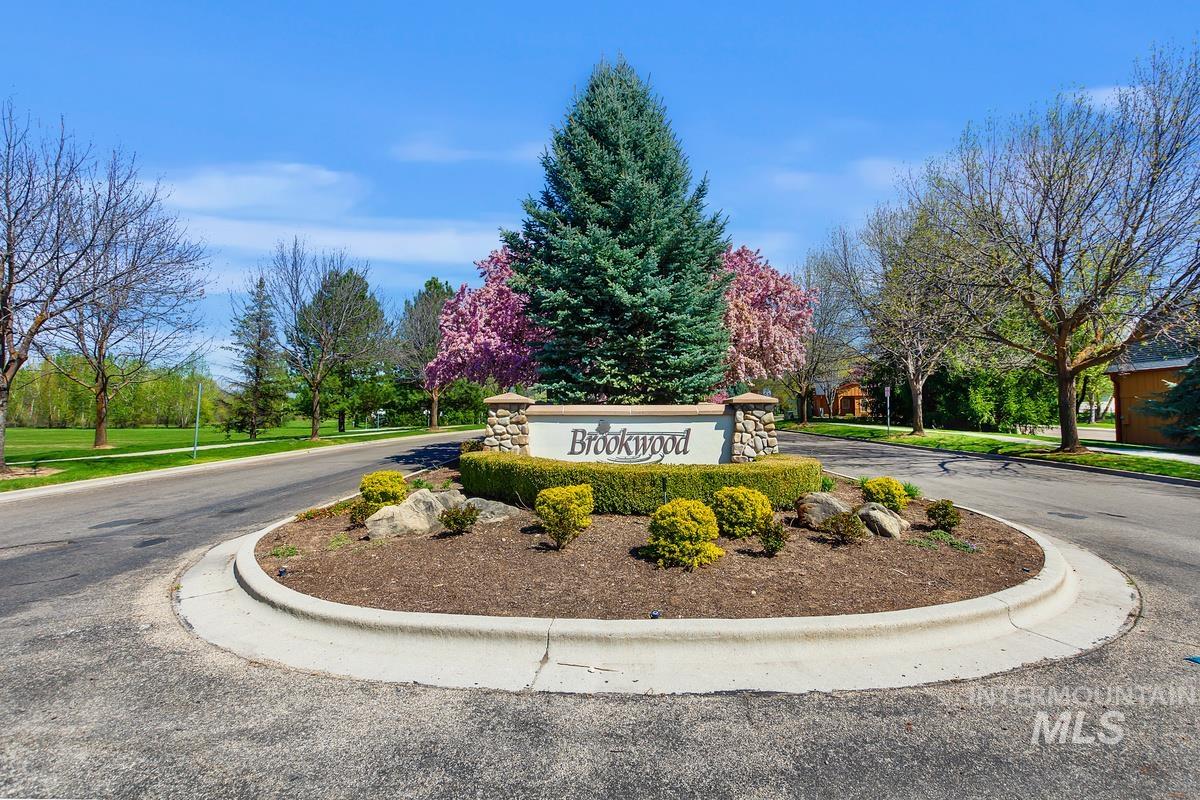 593 E Whitney Ct, Eagle, Idaho 83616, 3 Bedrooms, 2 Bathrooms, Residential For Sale, Price $545,000,MLS 98987083