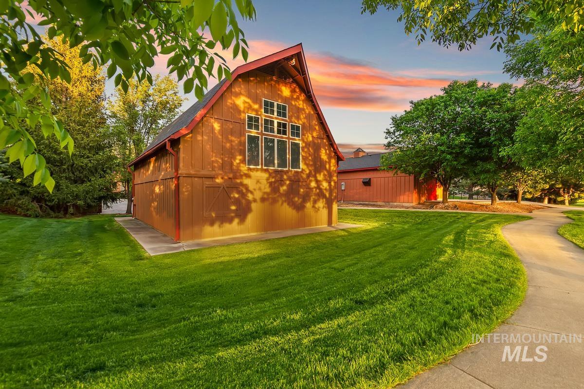 593 E Whitney Ct, Eagle, Idaho 83616, 3 Bedrooms, 2 Bathrooms, Residential For Sale, Price $545,000,MLS 98987083