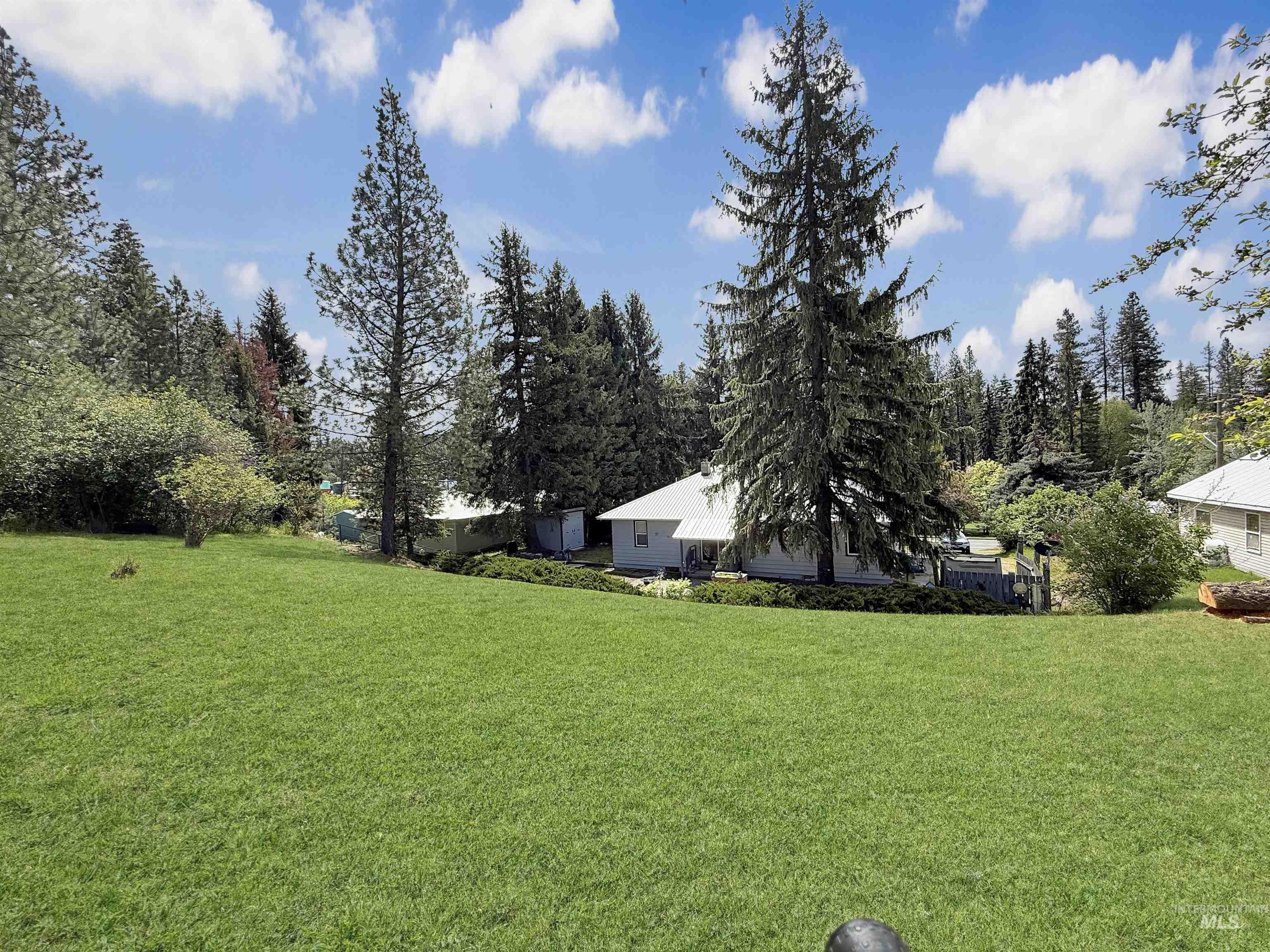 105 2nd Ave, Deary, Idaho 83823, 3 Bedrooms, 1 Bathroom, Residential For Sale, Price $345,000,MLS 98987085
