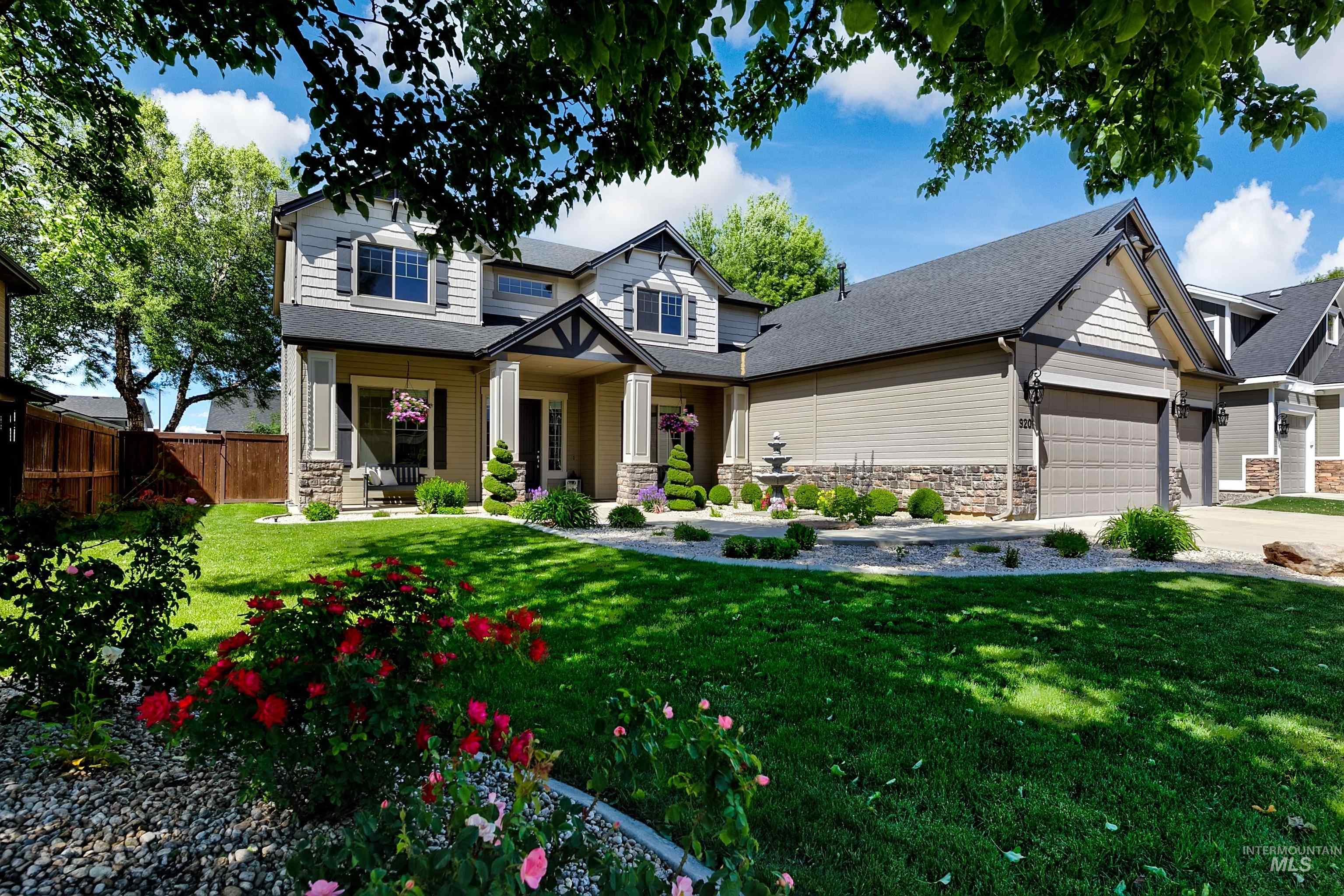 920 W Bacall St., Meridian, Idaho 83646, 5 Bedrooms, 3.5 Bathrooms, Residential For Sale, Price $819,900,MLS 98987087