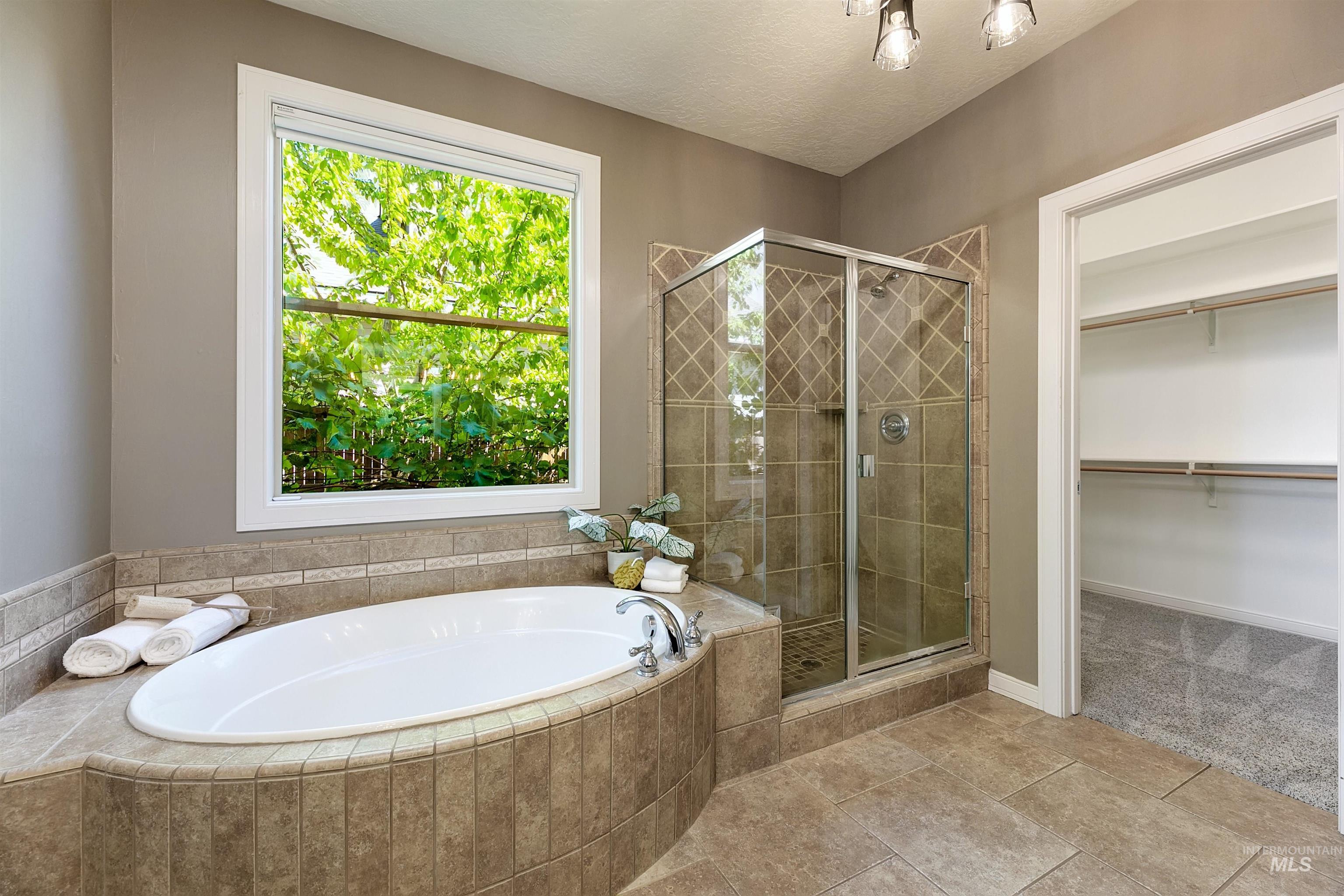 920 W Bacall St., Meridian, Idaho 83646, 5 Bedrooms, 3.5 Bathrooms, Residential For Sale, Price $819,900,MLS 98987087